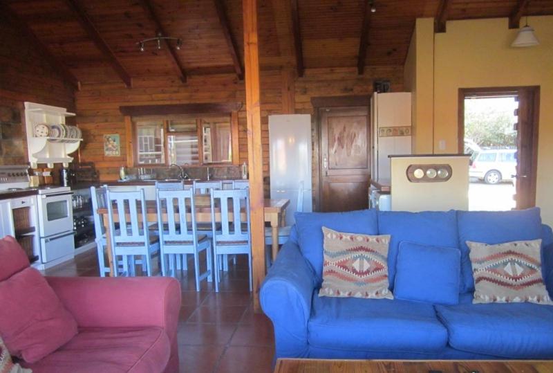 Three-Bedroom House photo 2