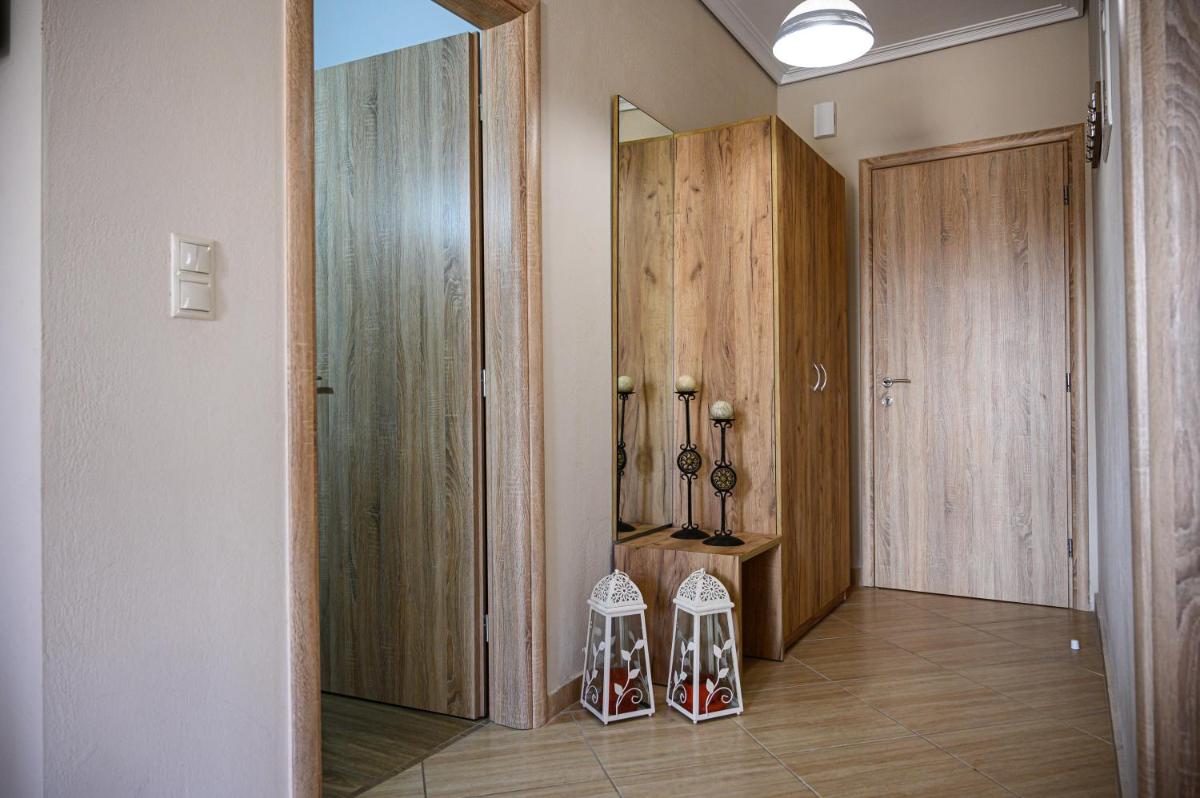 Apartment with Sea View - Photo 18