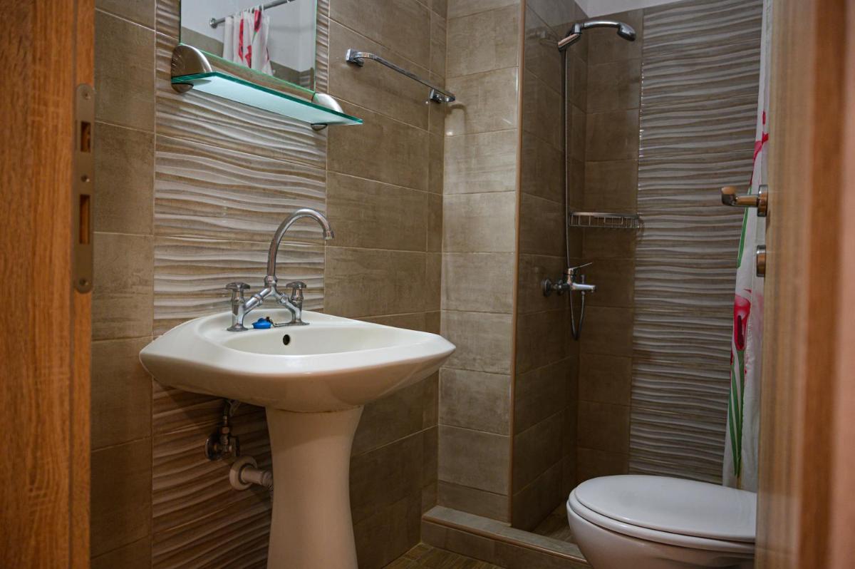 Apartment with Sea View - Photo 21