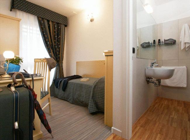 Single Room photo 1