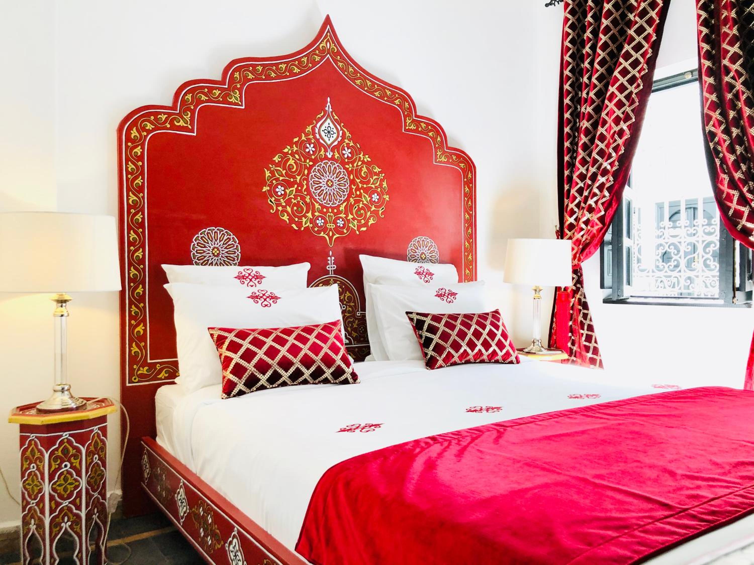 Deluxe King Suite - Photo 1