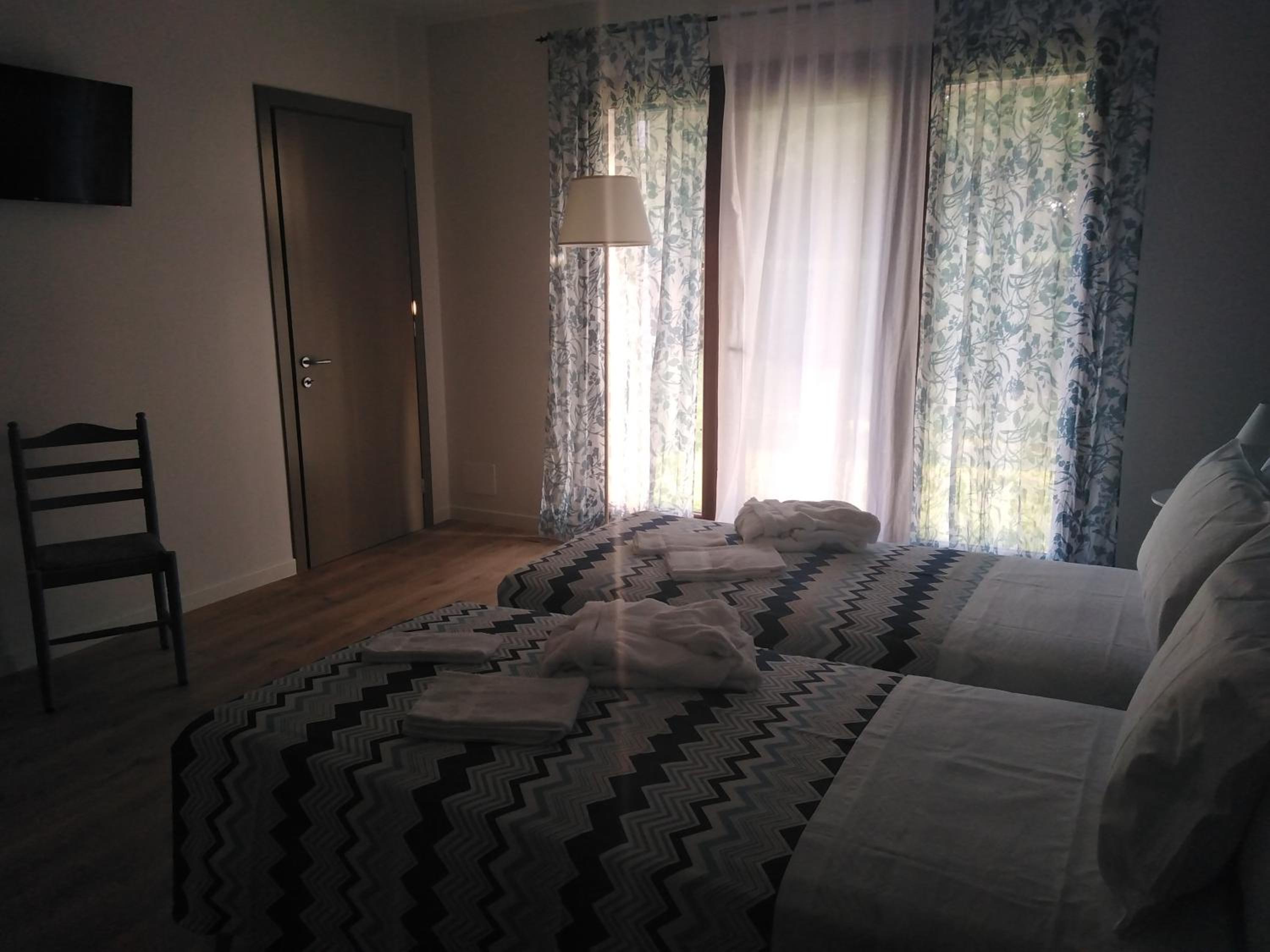 Deluxe Double or Twin Room with Garden View photo 1