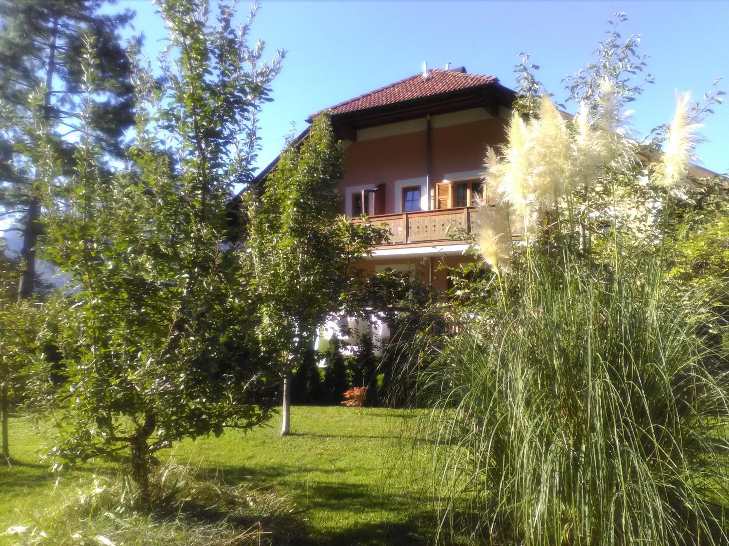 One-Bedroom Apartment with Balcony photo 3
