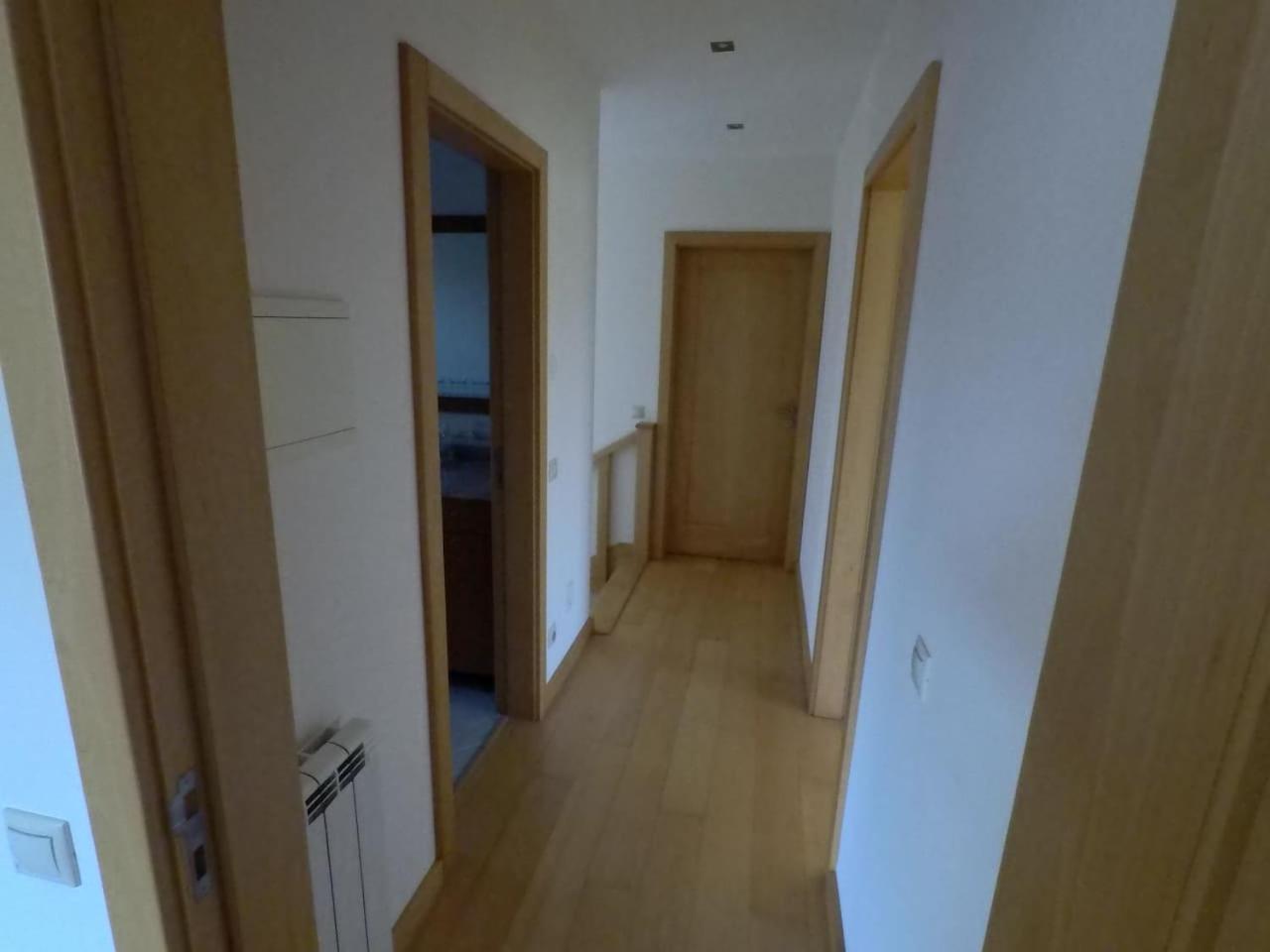 Four-Bedroom House photo 2