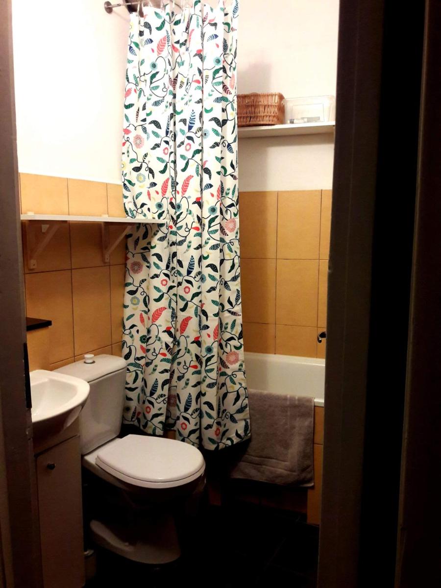 Two-Bedroom Apartment - Photo 22