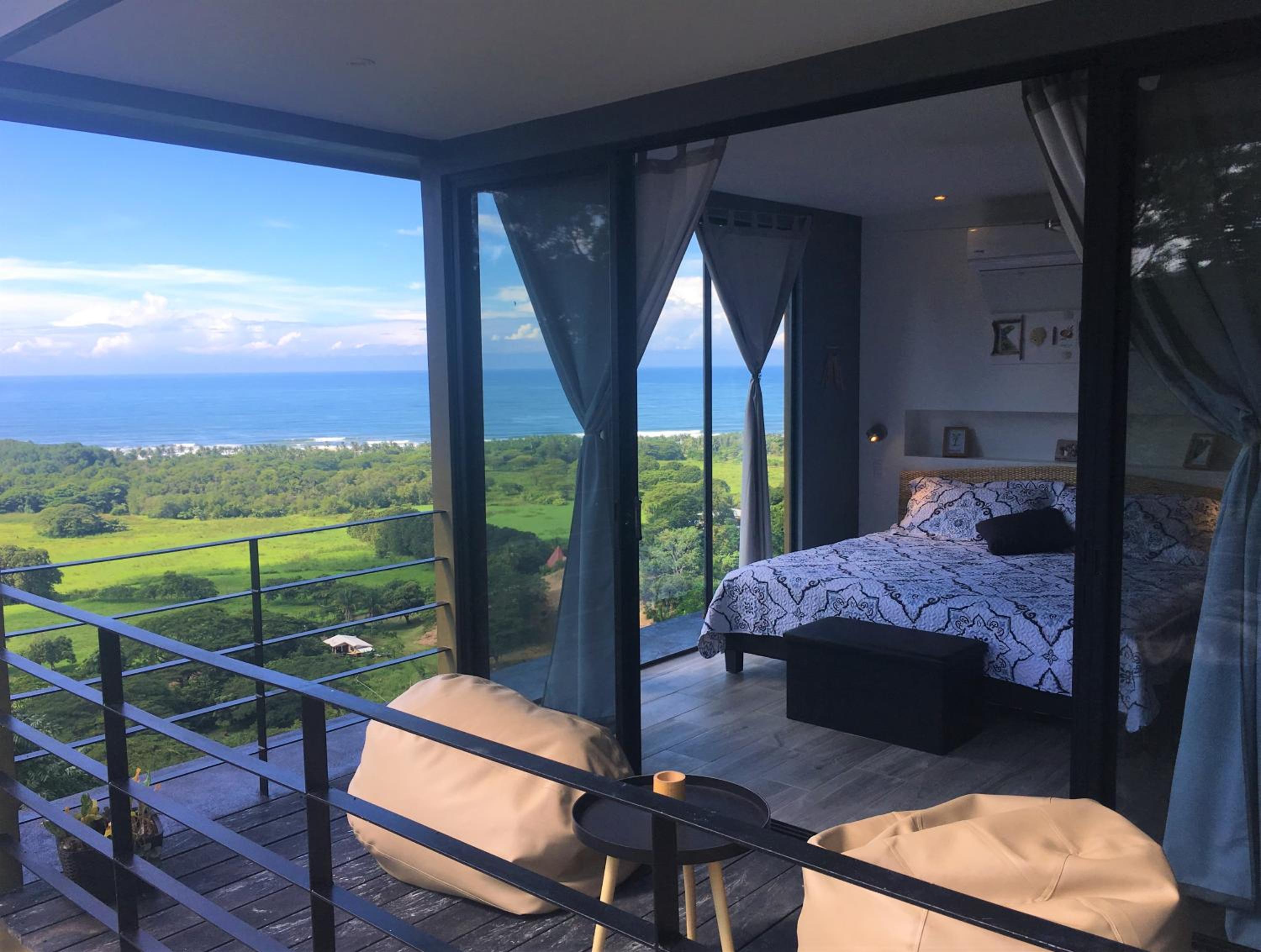 Deluxe Bungalow with Sea View photo 2