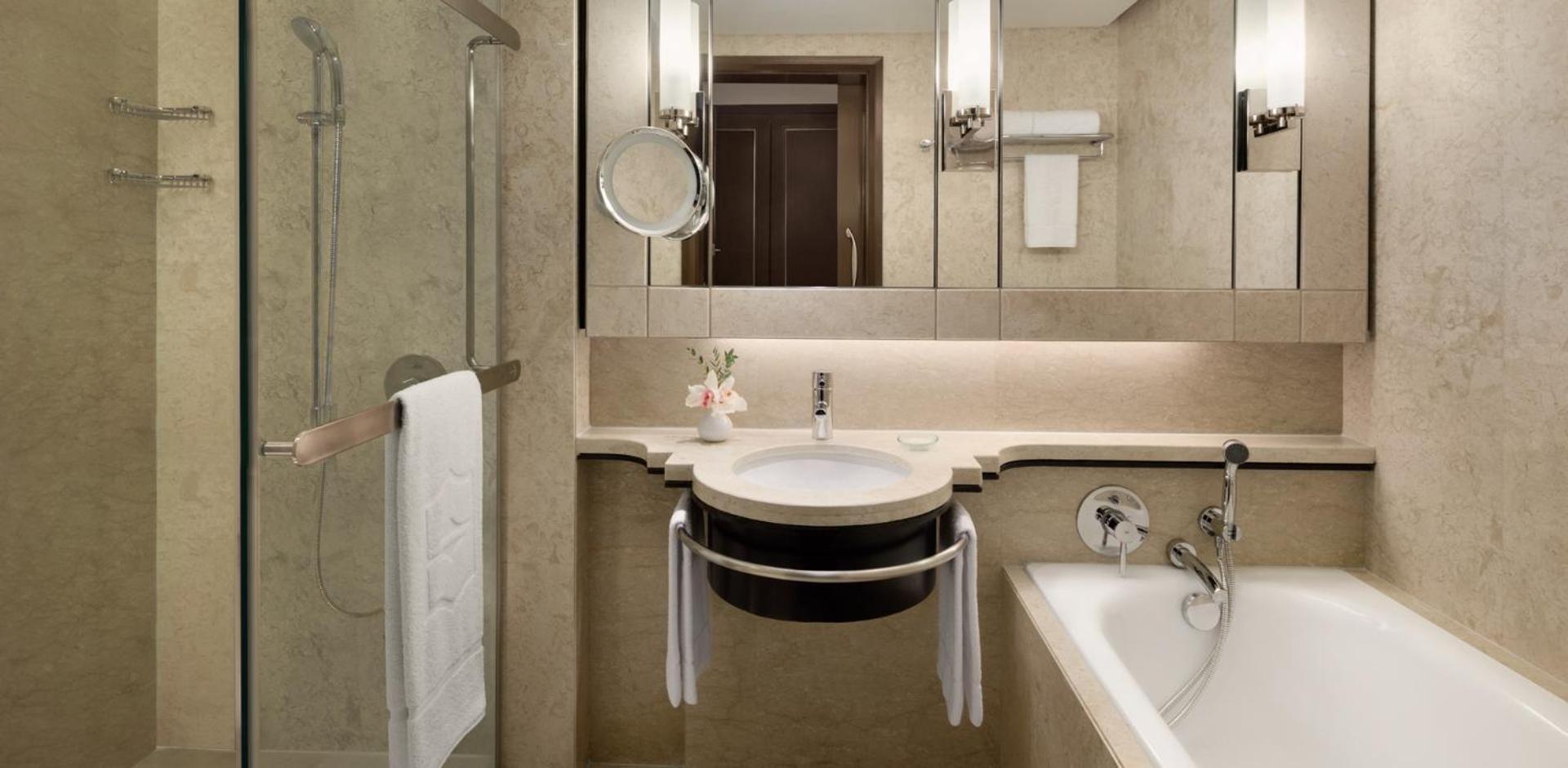 Executive King Room