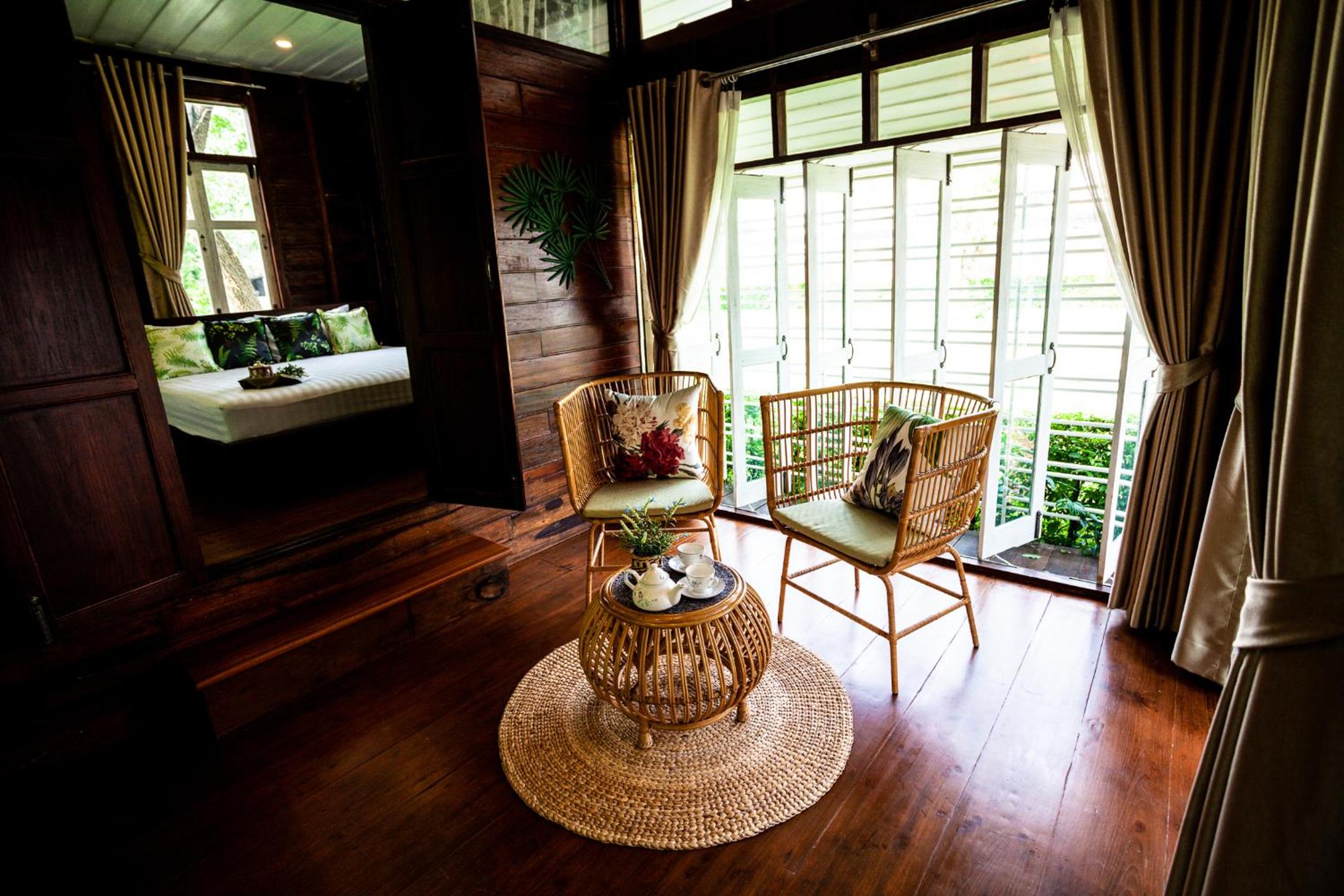 Deluxe King Suite - Photo 1