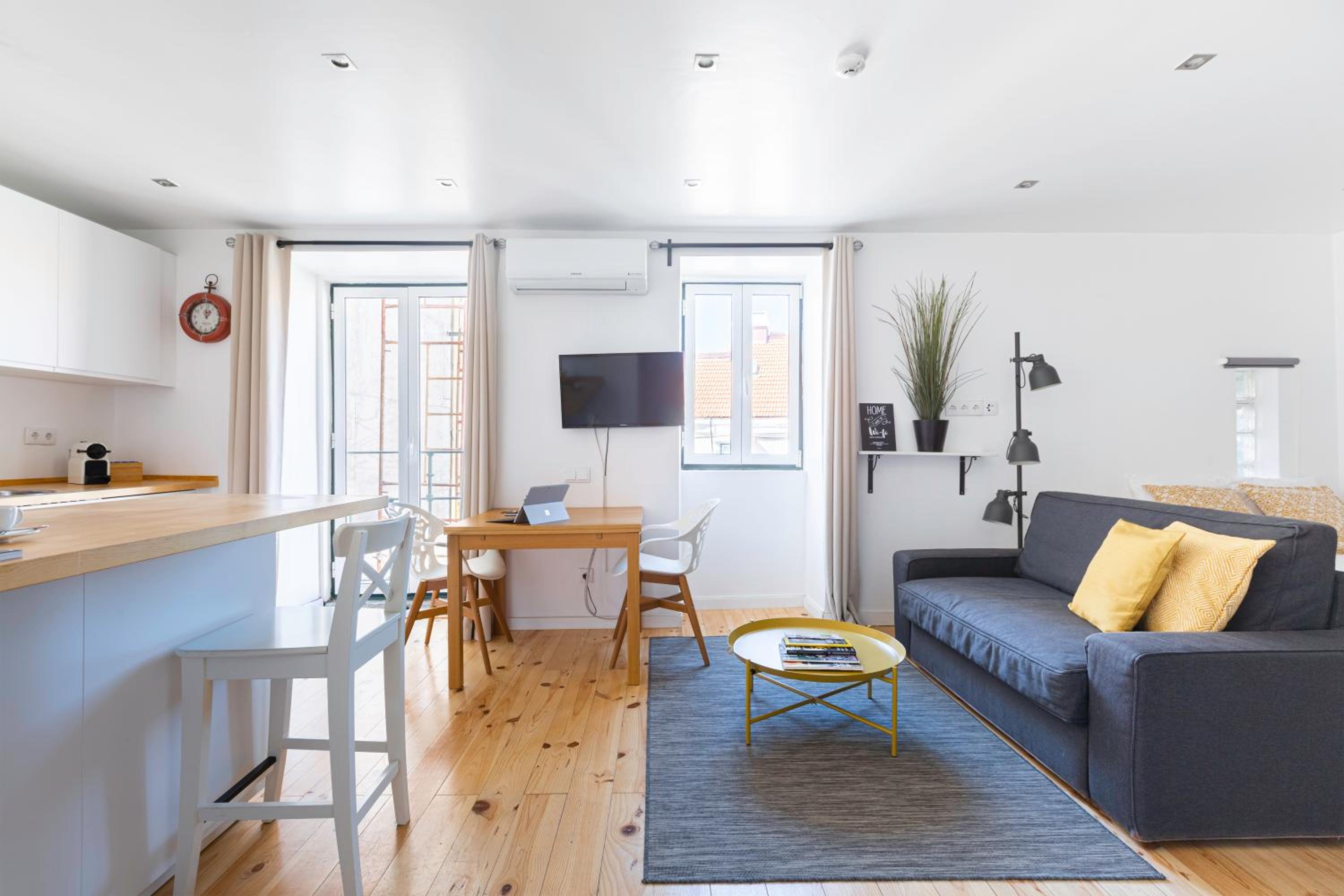 Studio with Kitchen and Sofa Bed photo 1