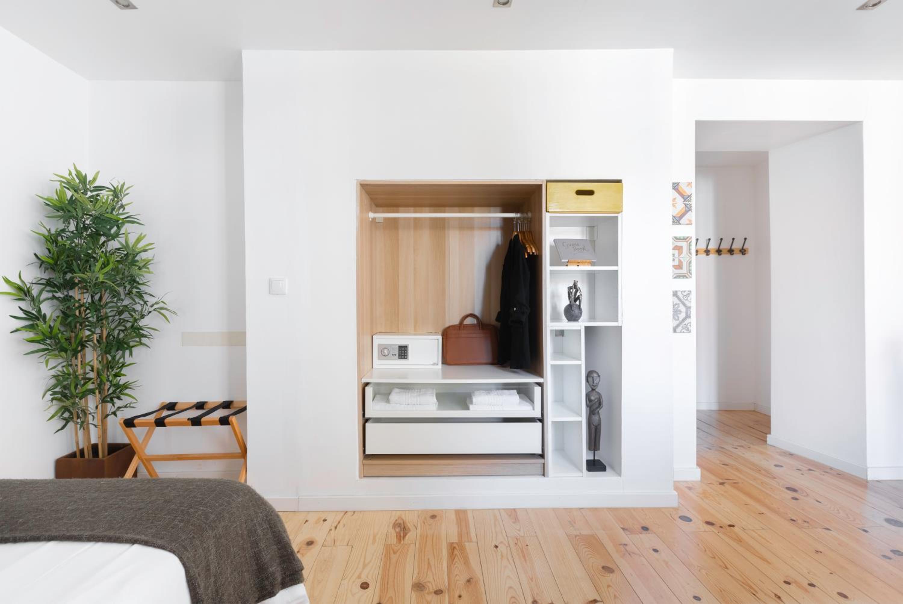 Studio with Kitchen and Sofa Bed photo 3