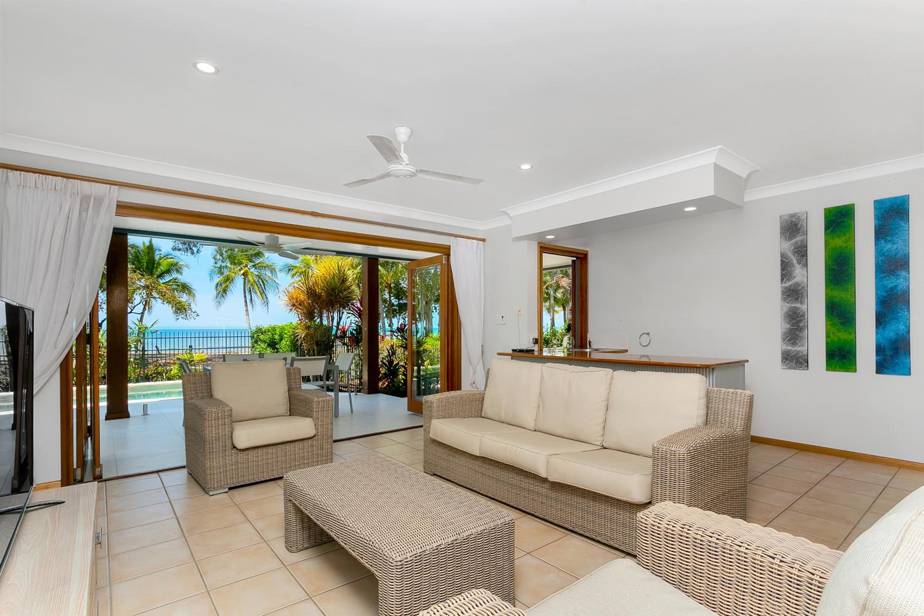 Five Bedroom House – Reeflections photo 1