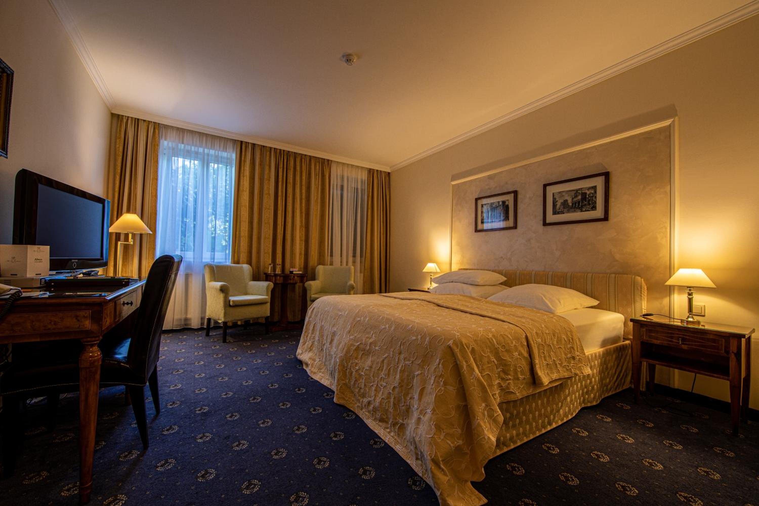 Suite with Garden View - Photo 1