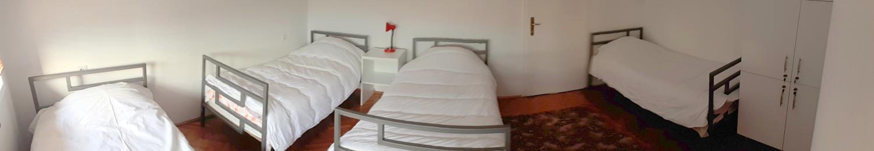 Economy Quadruple Room with Shared Bathroom photo 1