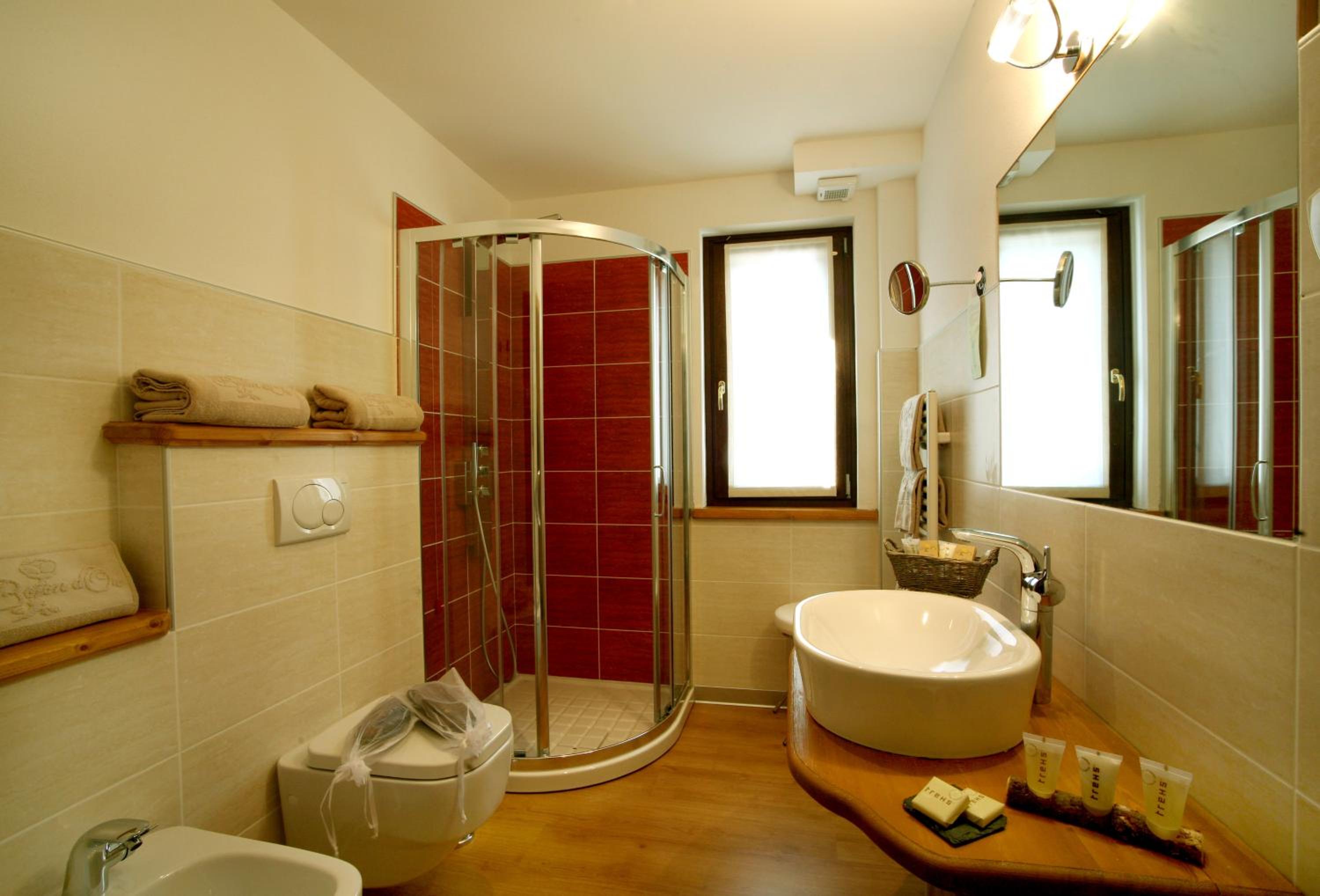 Large Single Room photo 2