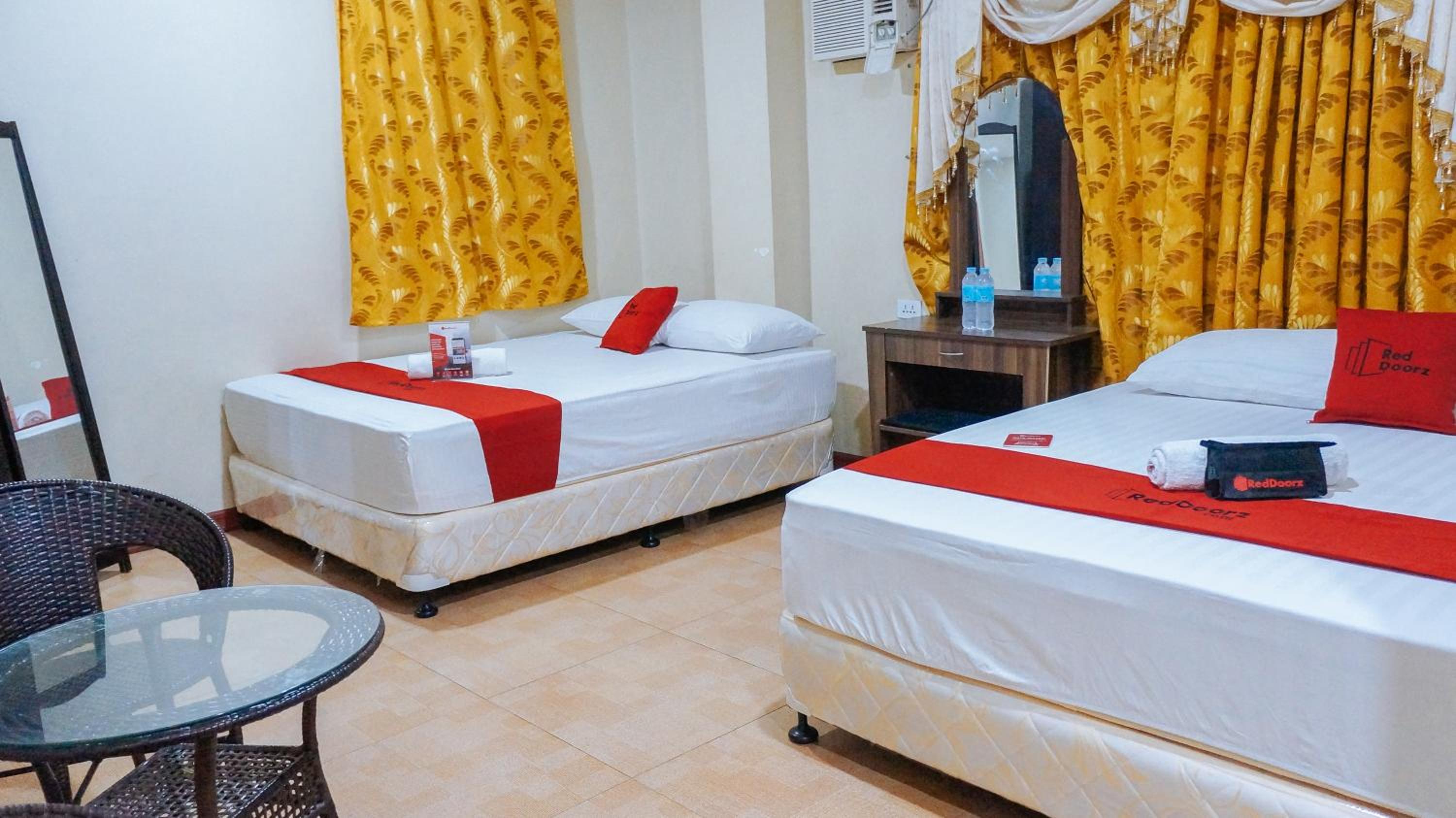 Deluxe Room - Photo 4