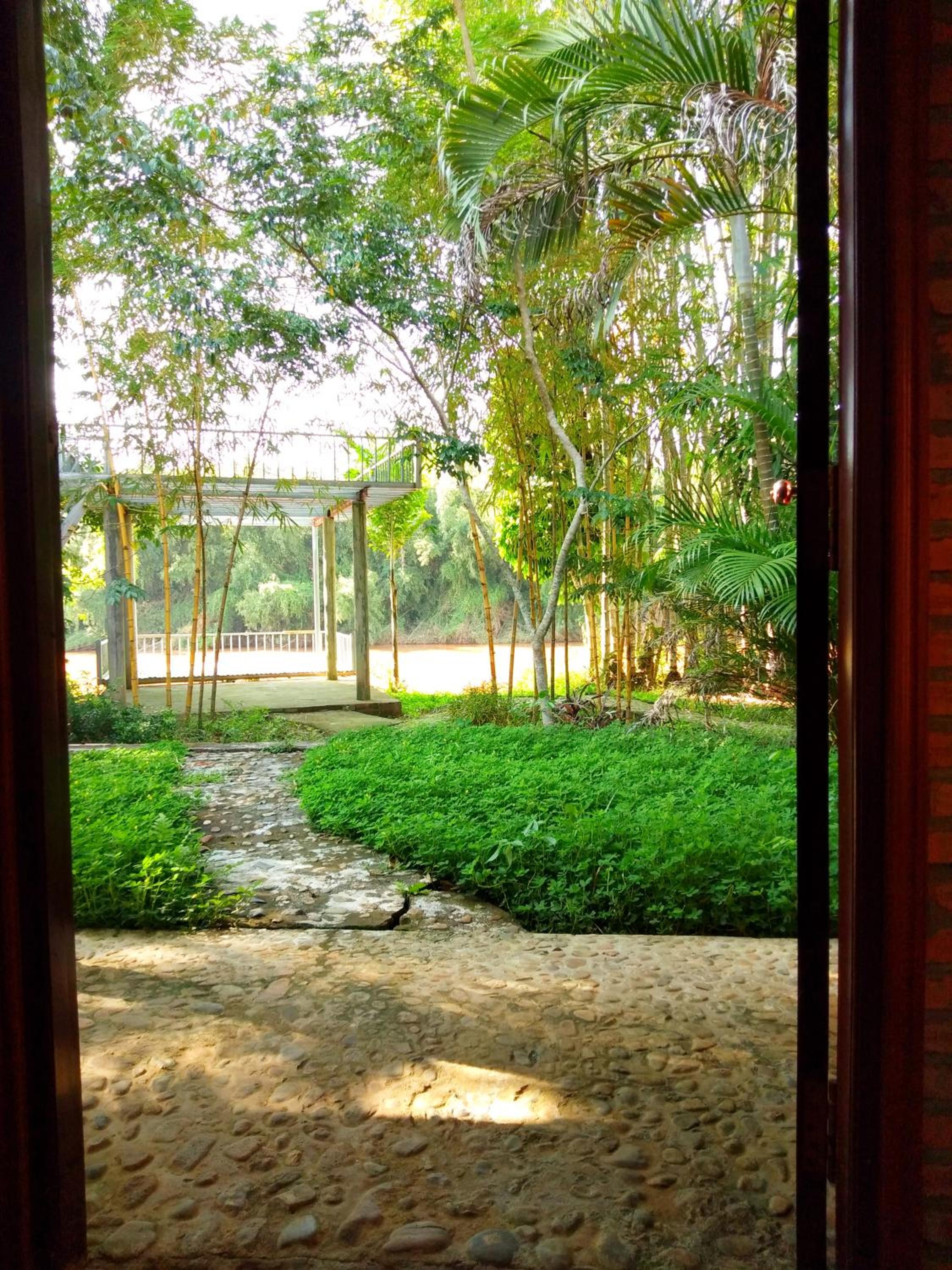 Standard Double Room with River View - Photo 13