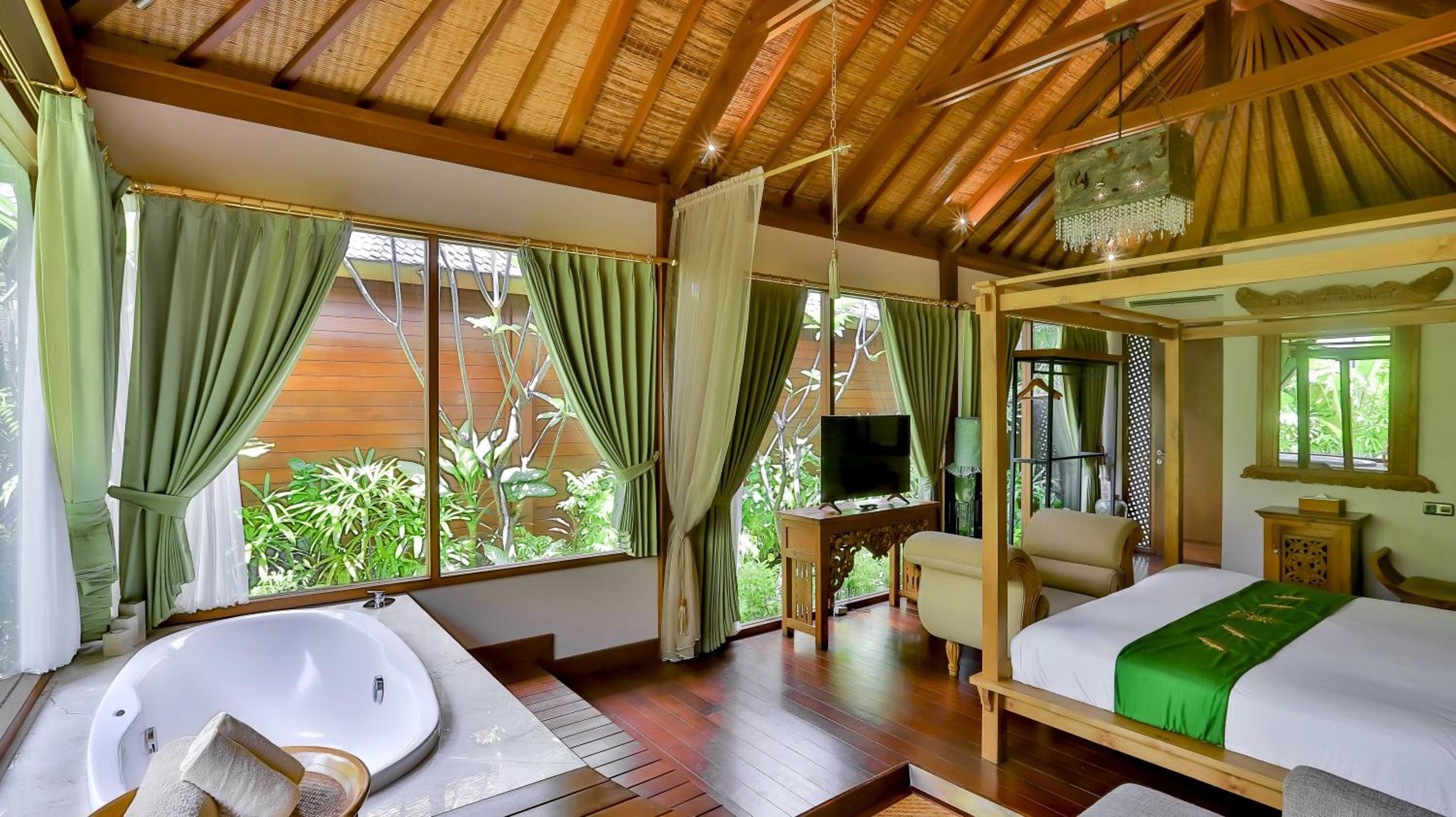 One-Bedroom Garden View Bungalow - No Pool
