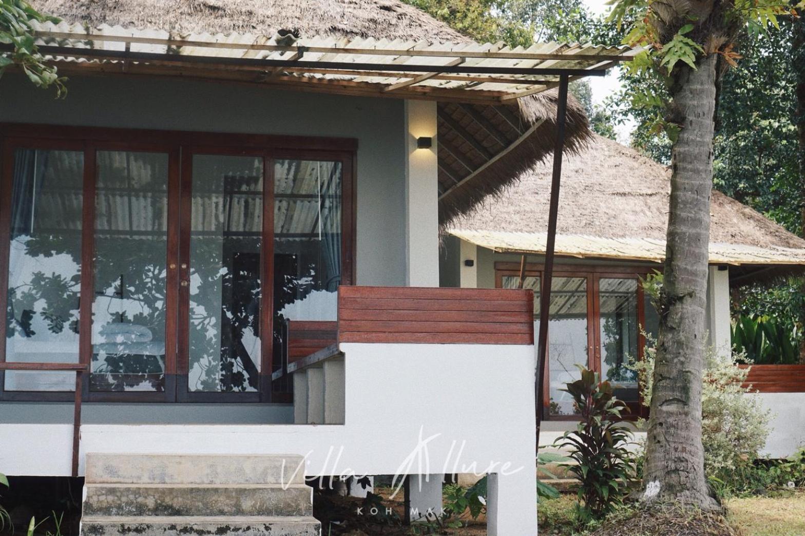 2 Bedrooms with Sea View - Photo 21