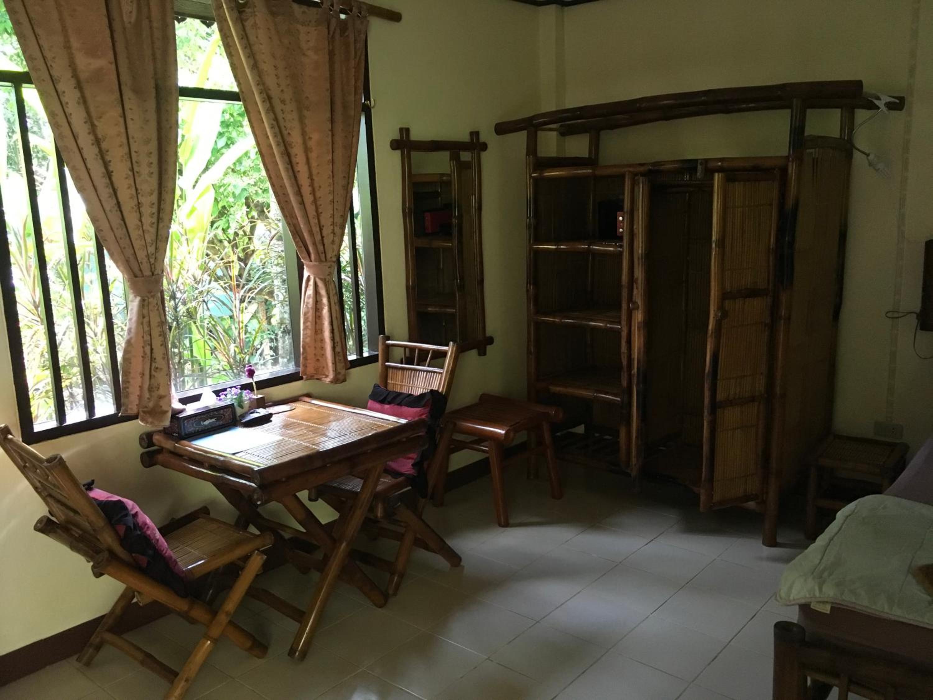 Bungalow with Patio photo 3