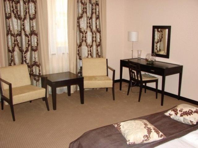 Double Room - Photo 2