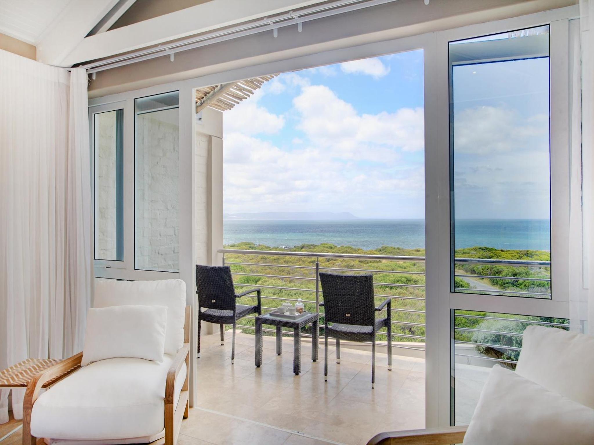 Honeymoon Suite photo 2