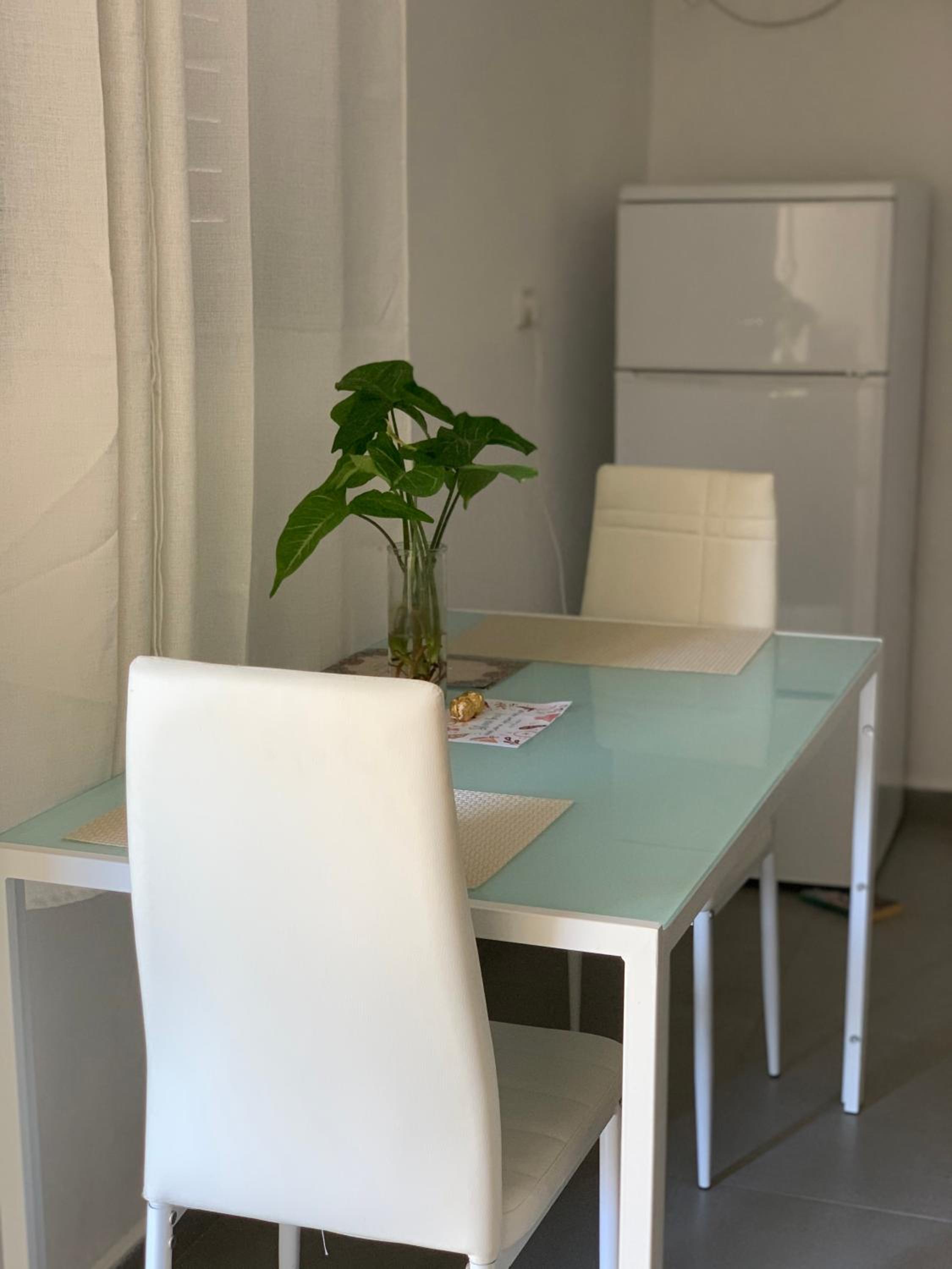 Double Room - Photo 6
