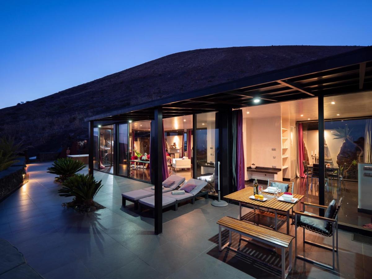 One-Bedroom House photo 2