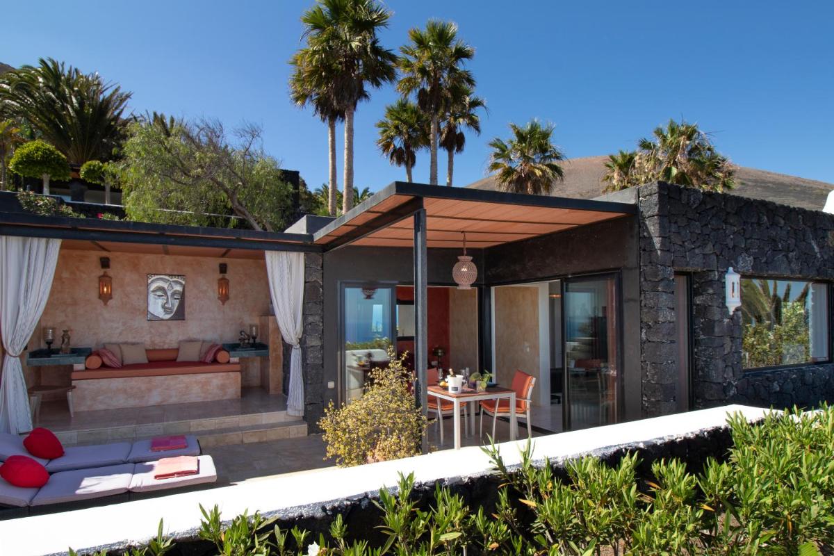 Deluxe Bungalow with Sea View photo 1