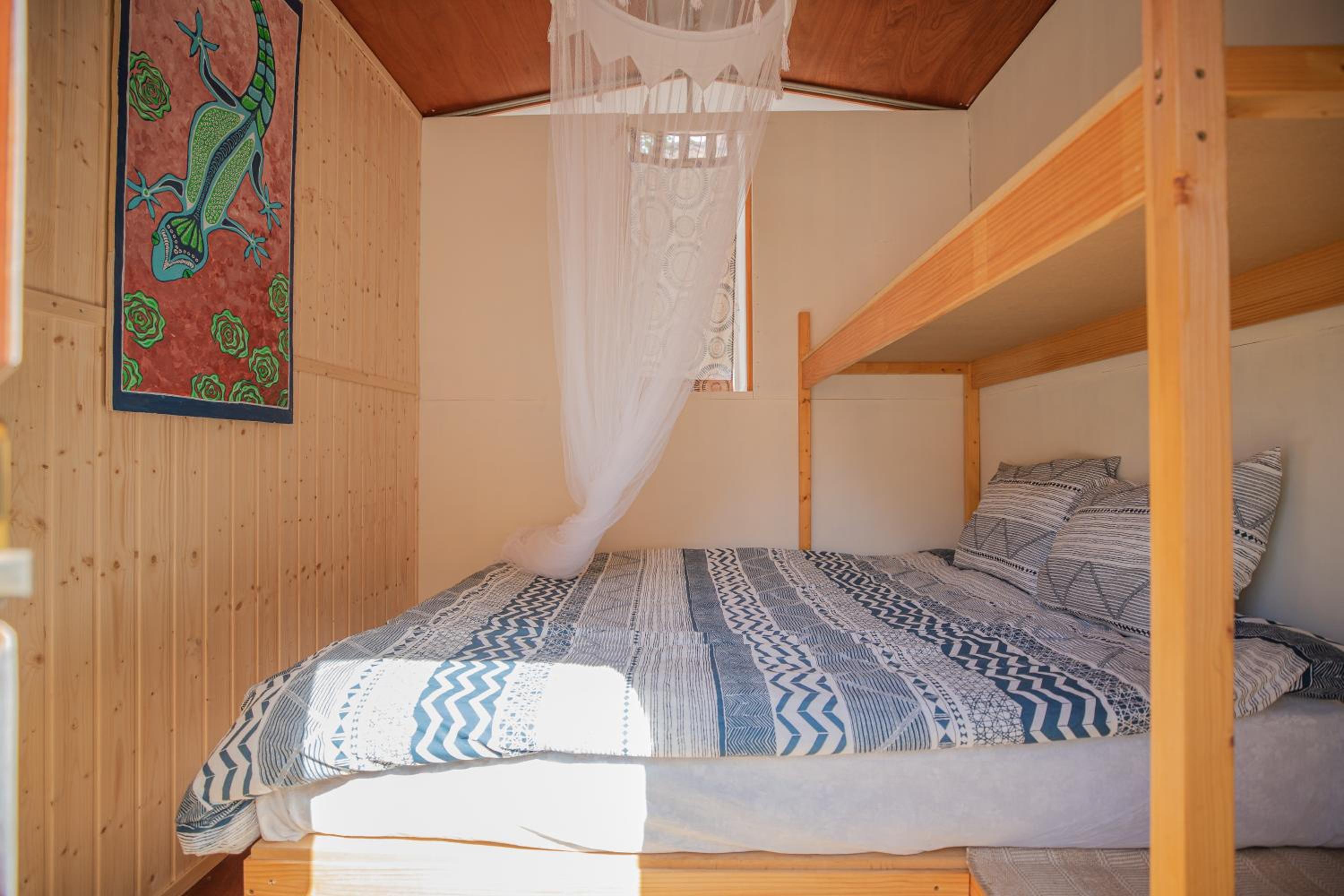 Mini Bungalow (No Kitchen and Bathroom) - Photo 11