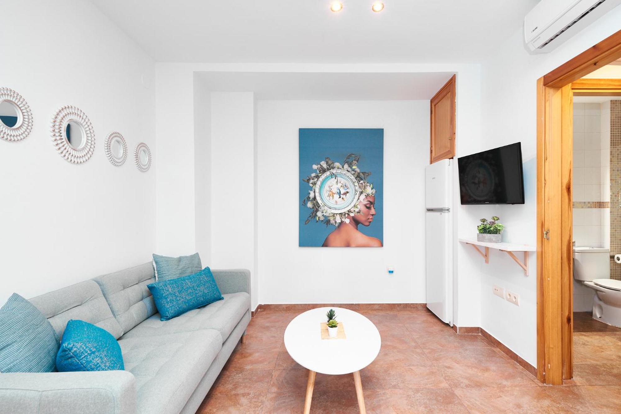 Two-Bedroom Apartment - Photo 14