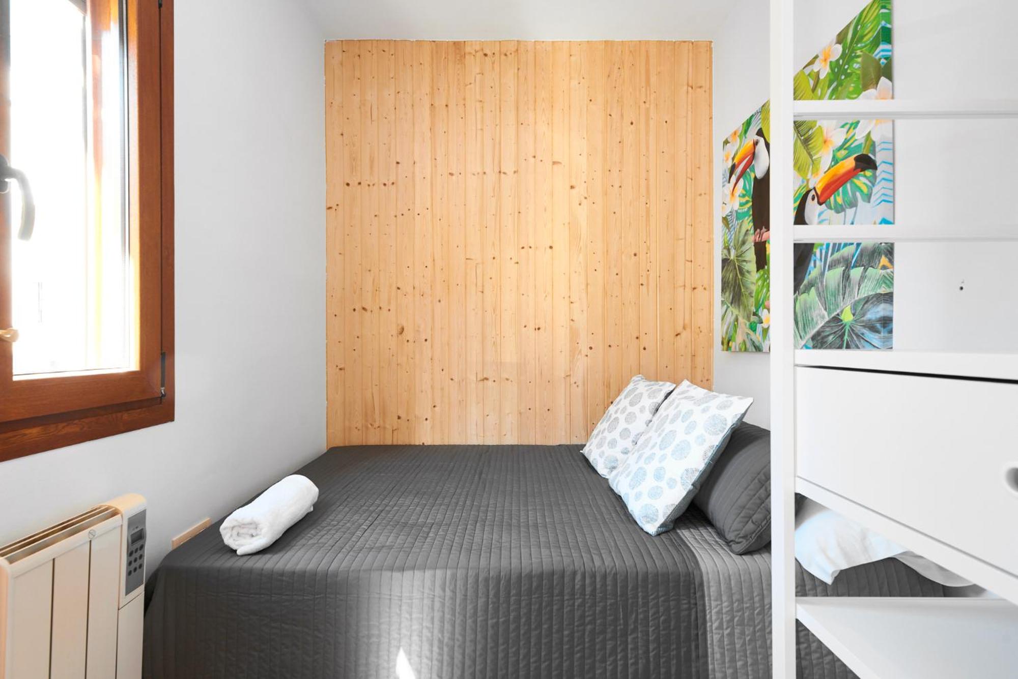 Two-Bedroom Apartment - Photo 6