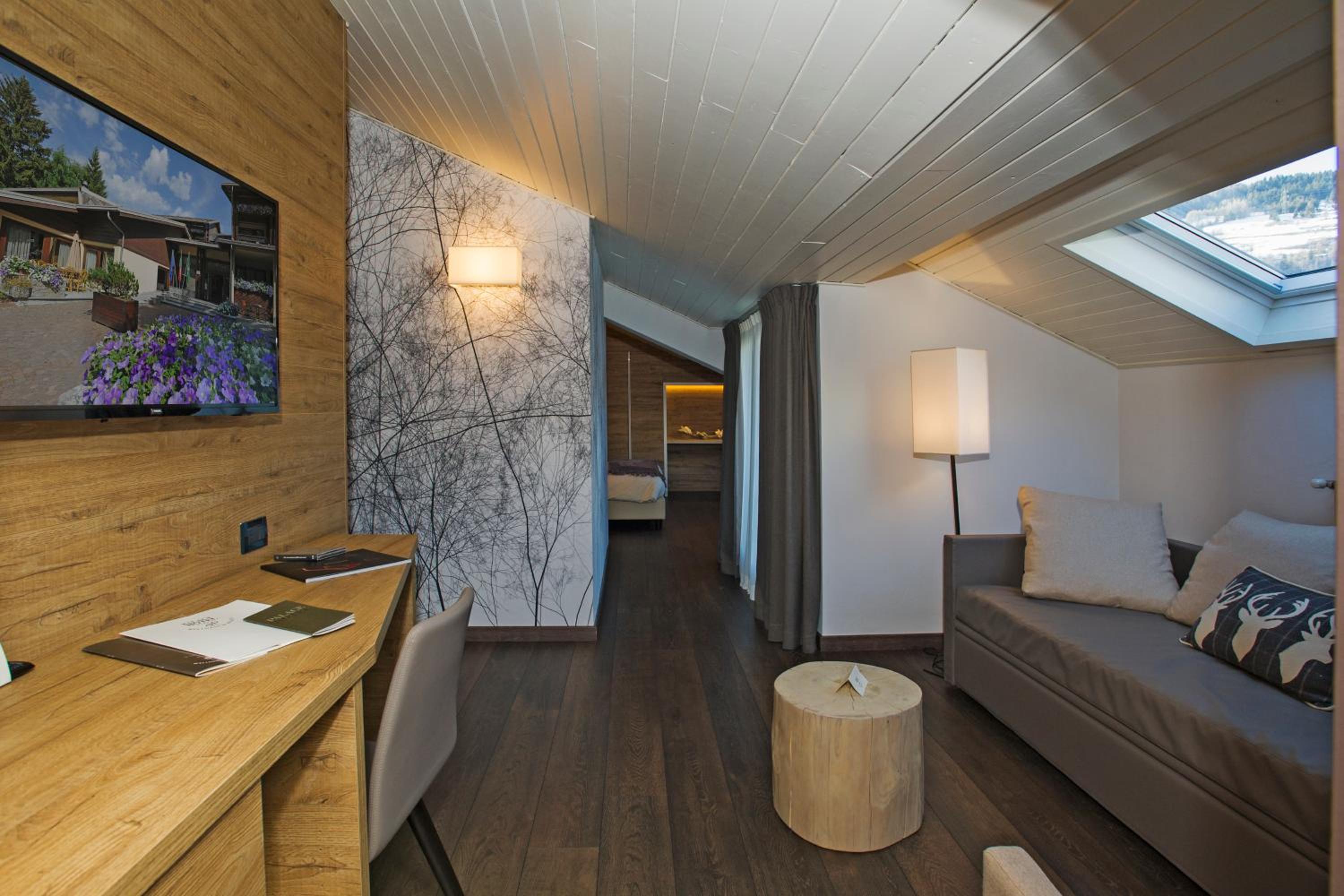 Suite - Photo 3