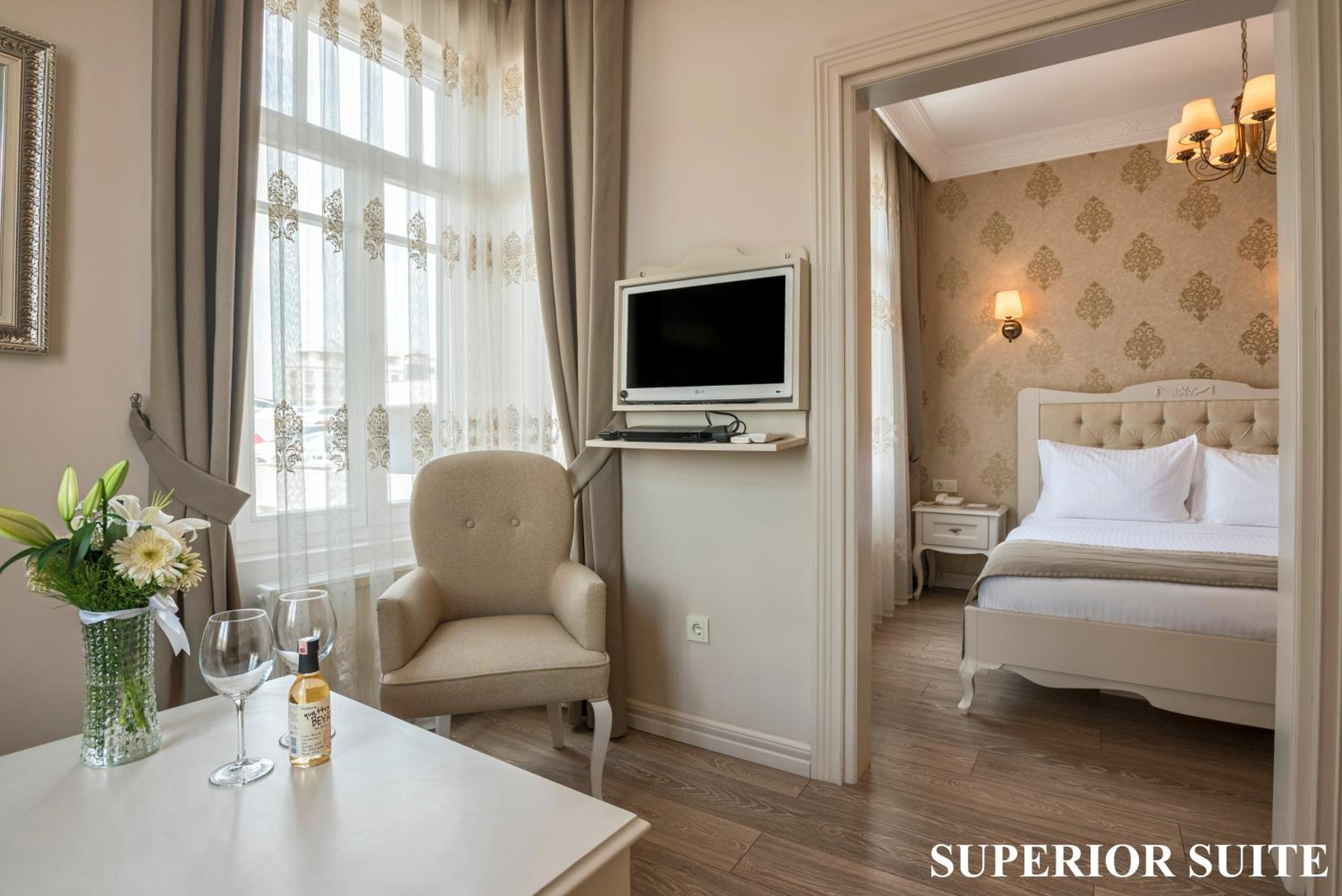Superior Suite photo 2