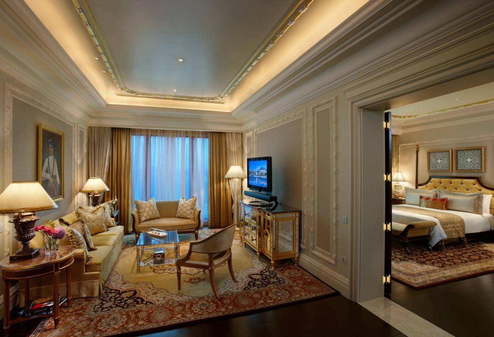 Presidential Suite with Airport Transfers & Lounge Access