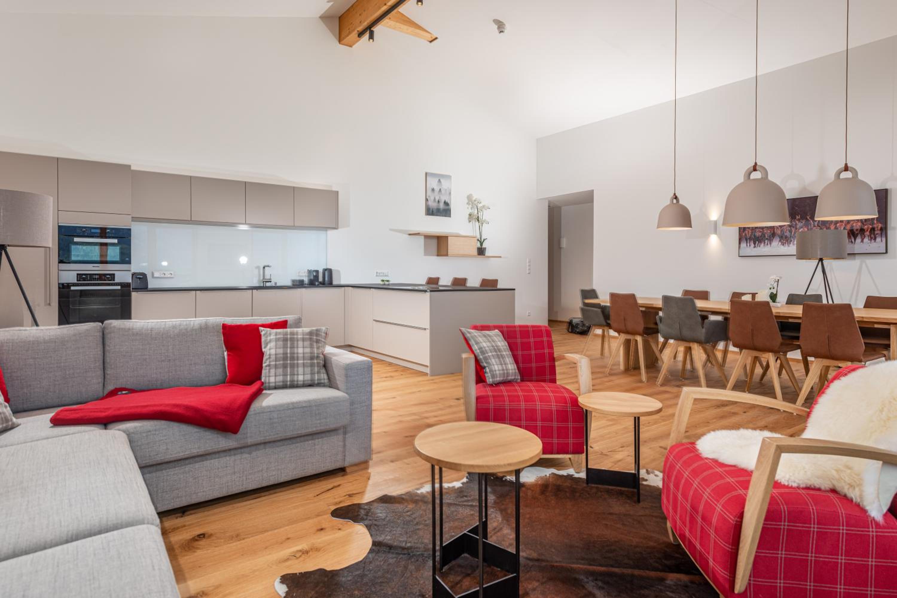 Deluxe Penthouse with Balcony and Panoramic View photo 1