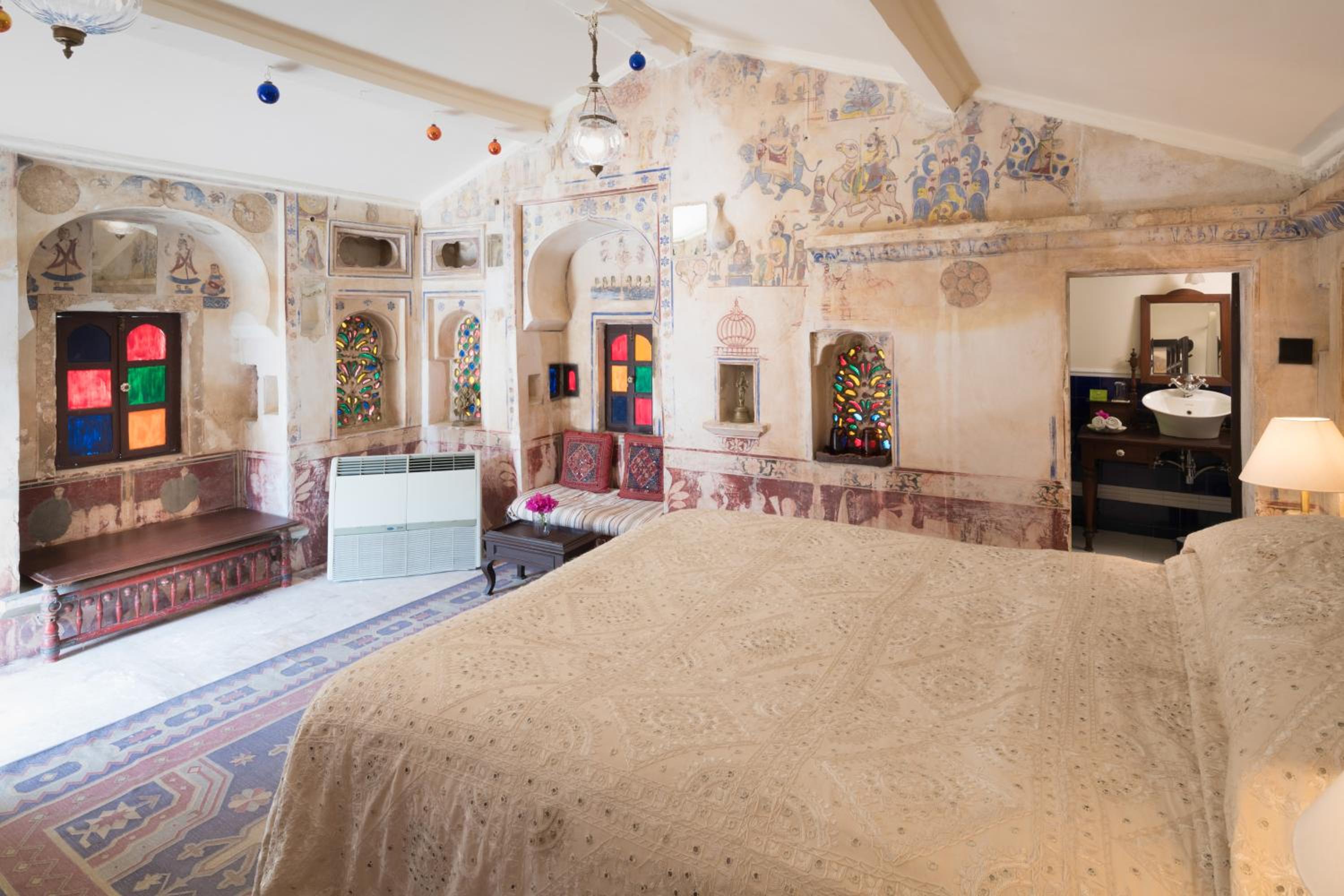 Suite: 20% off on Food & Beverage services, Complimentary village walk