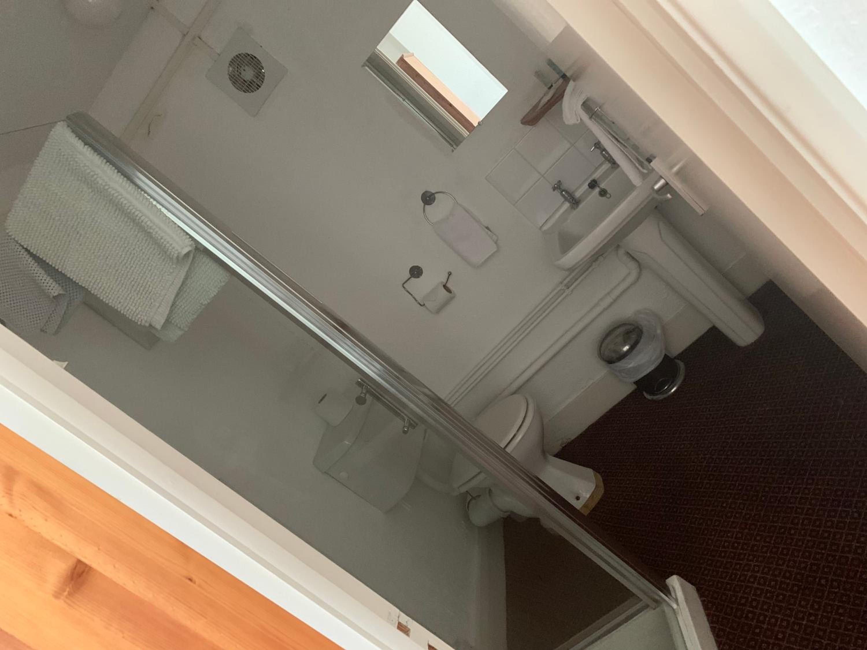 Standard Twin Room photo 2