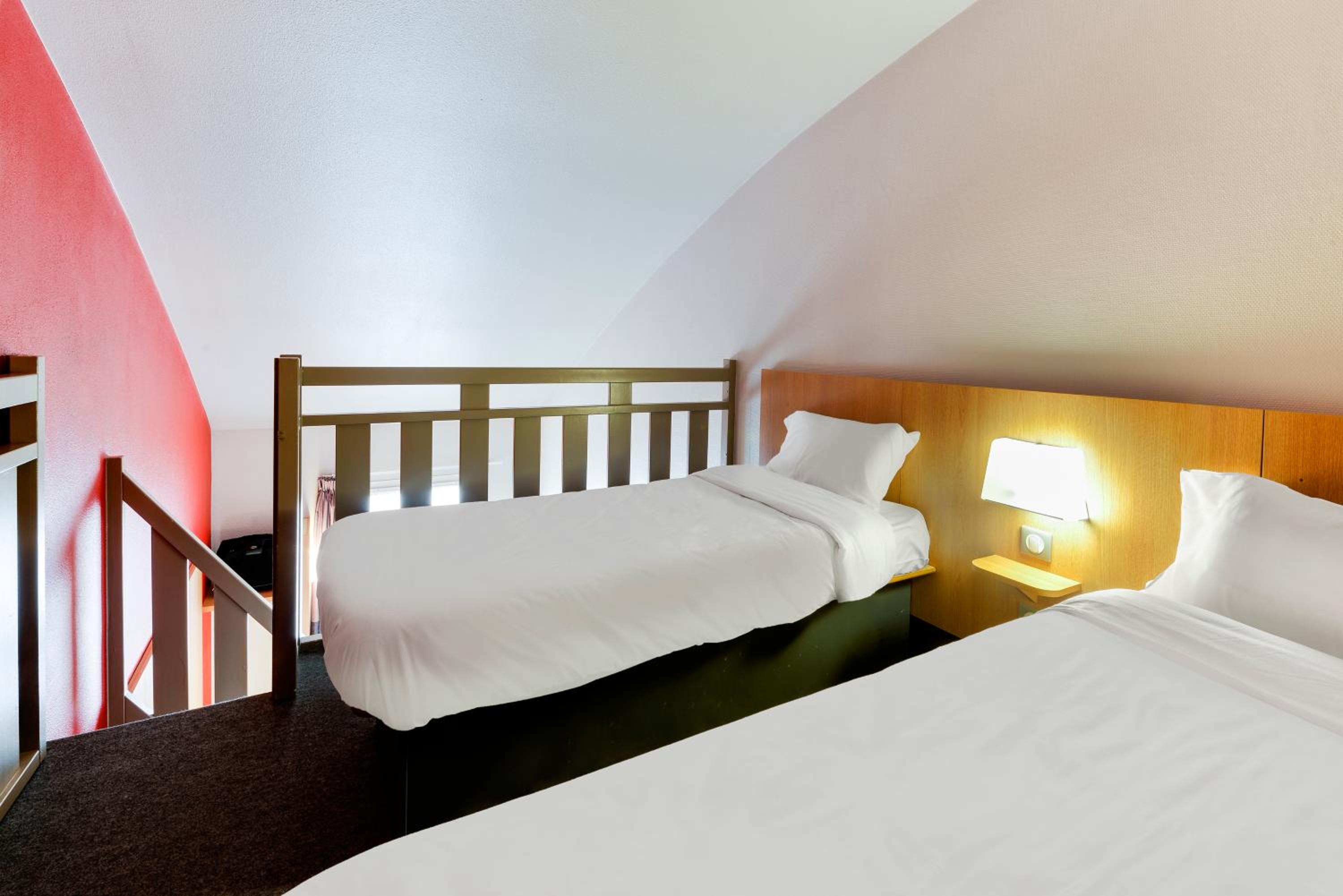 Quadruple Room - Photo 1