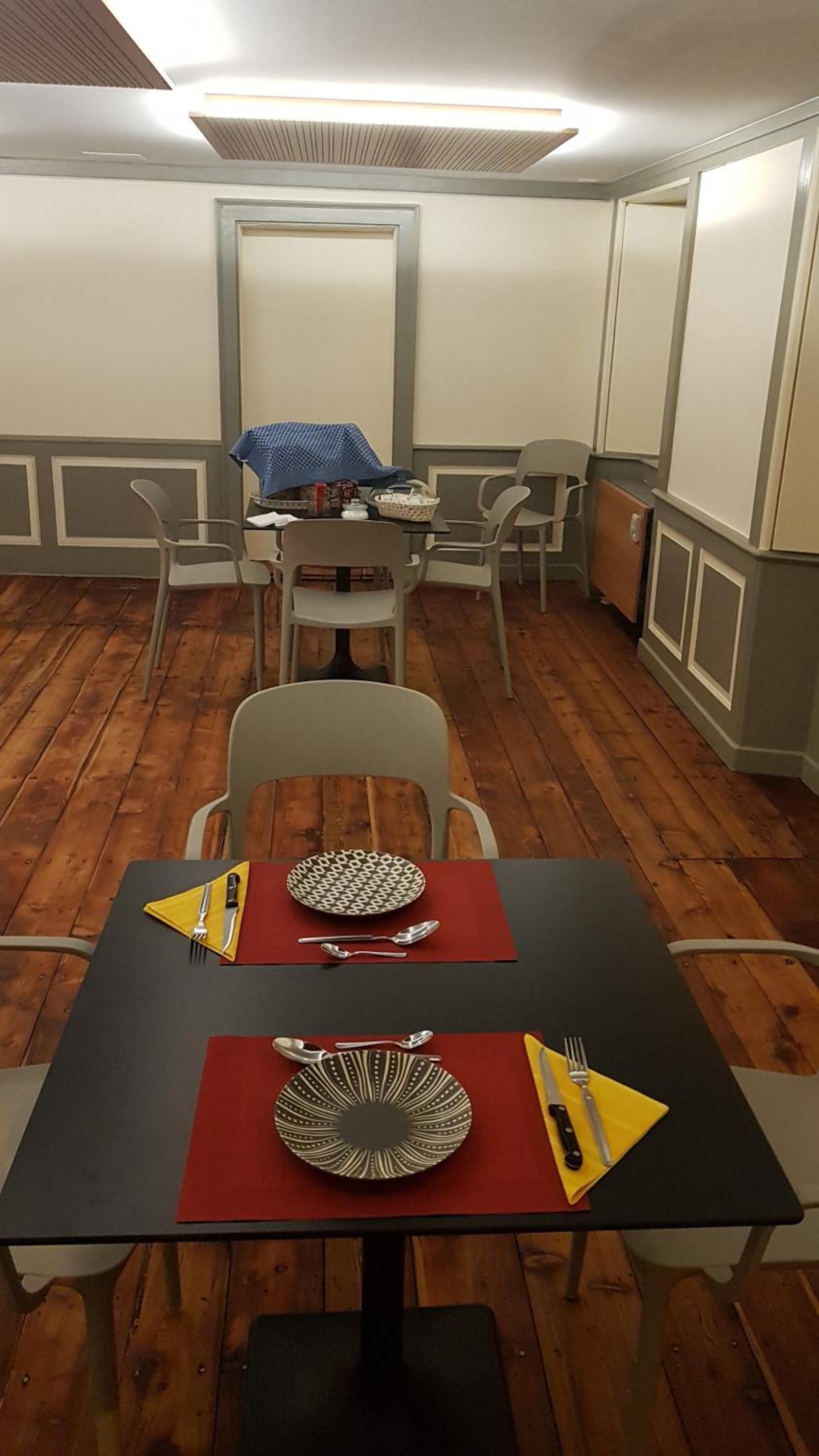 Deluxe King Room photo 2