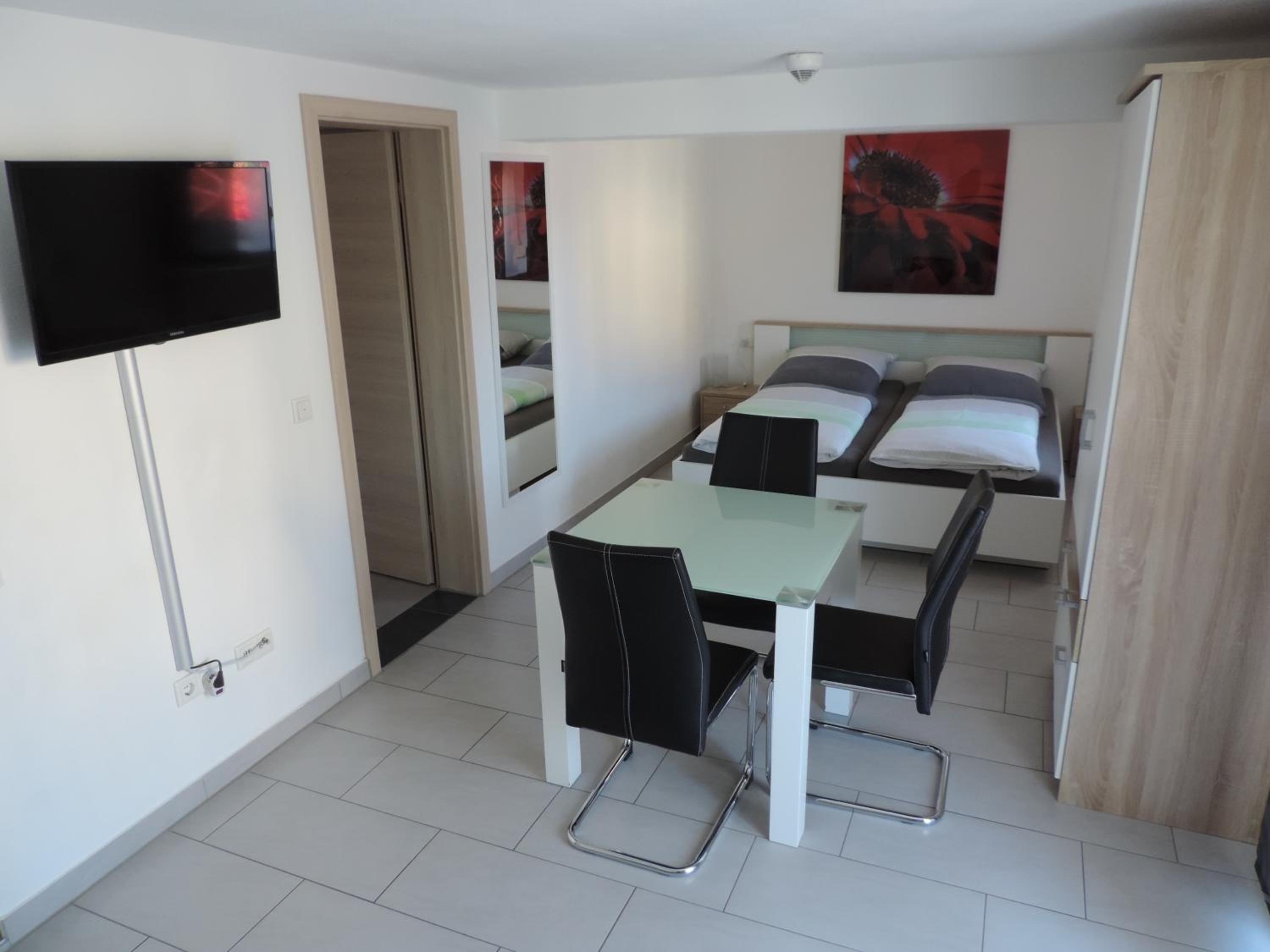 Family Room with Terrace photo 3