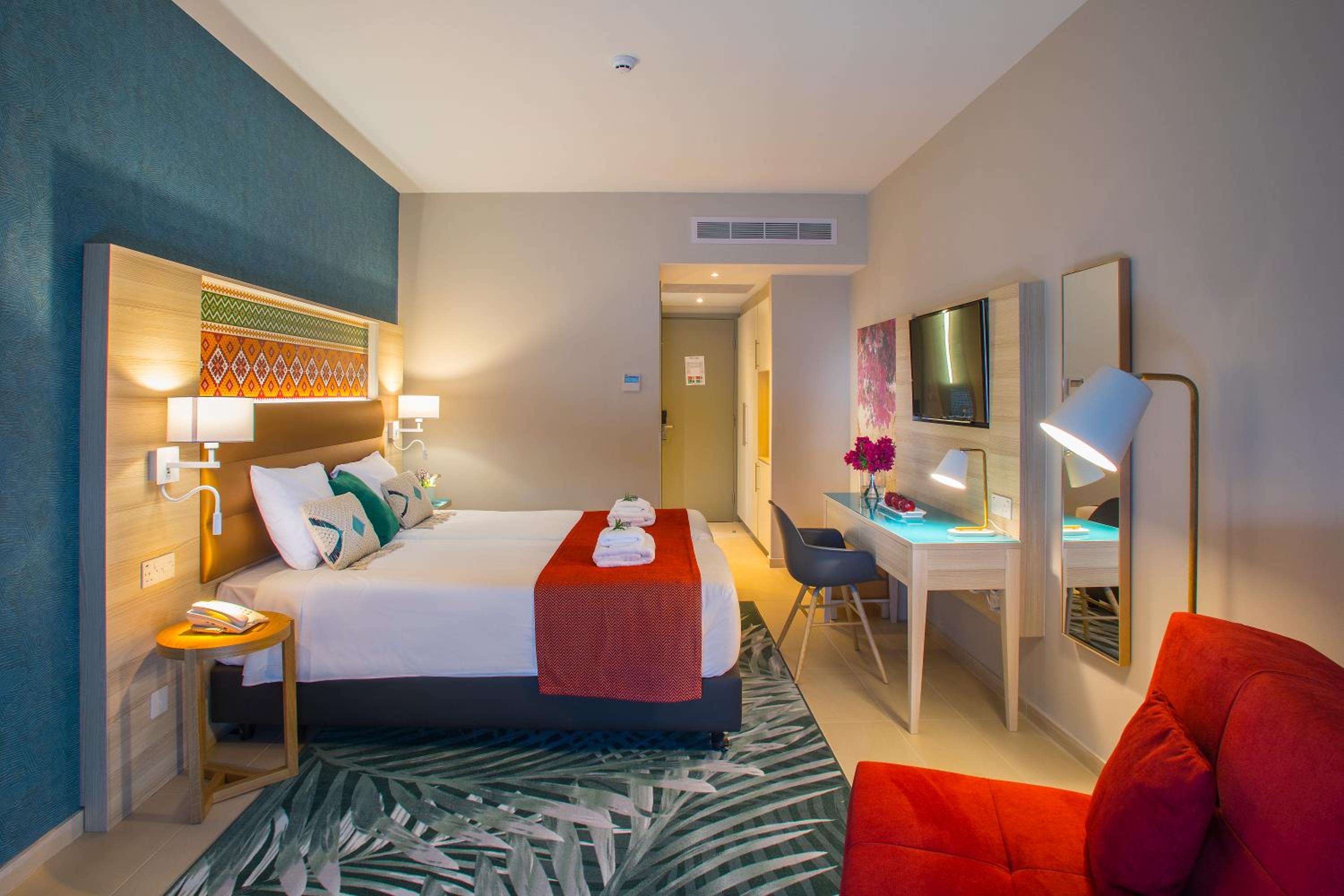Double or Twin Room with Sea View