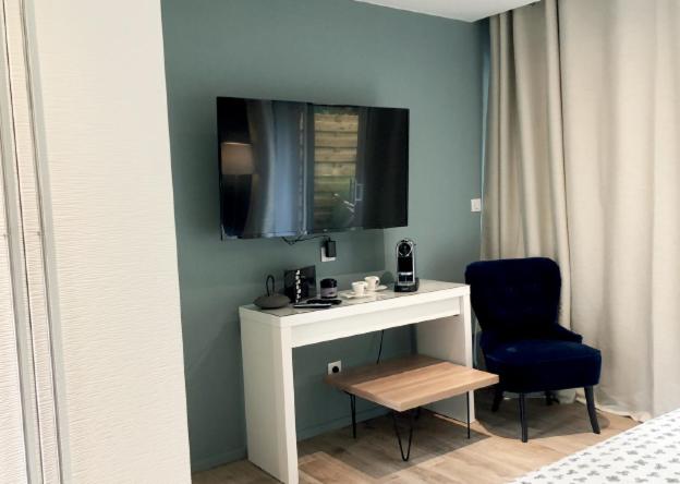 Superior King Room photo 2