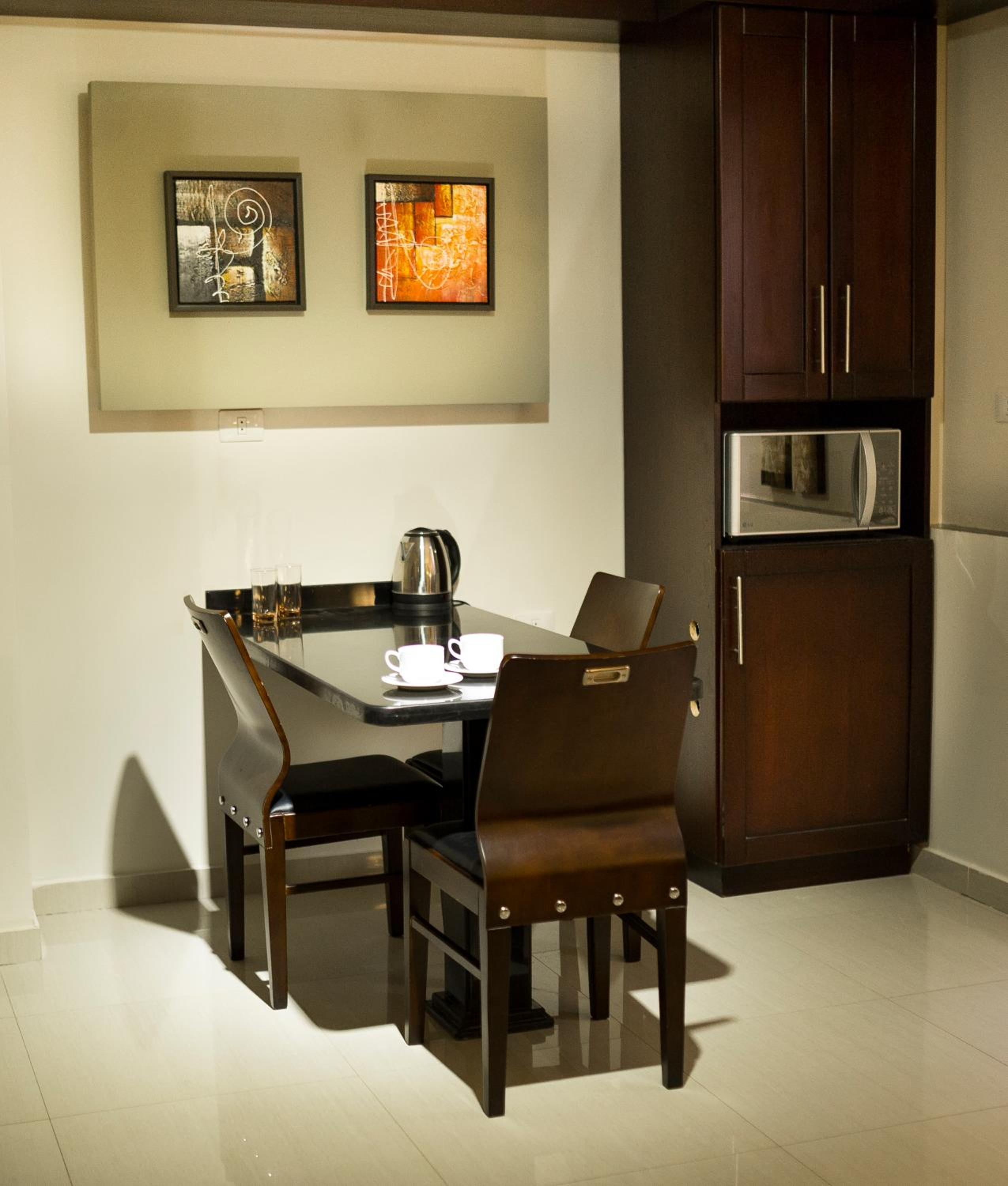 Junior Suite with Pool View photo 3