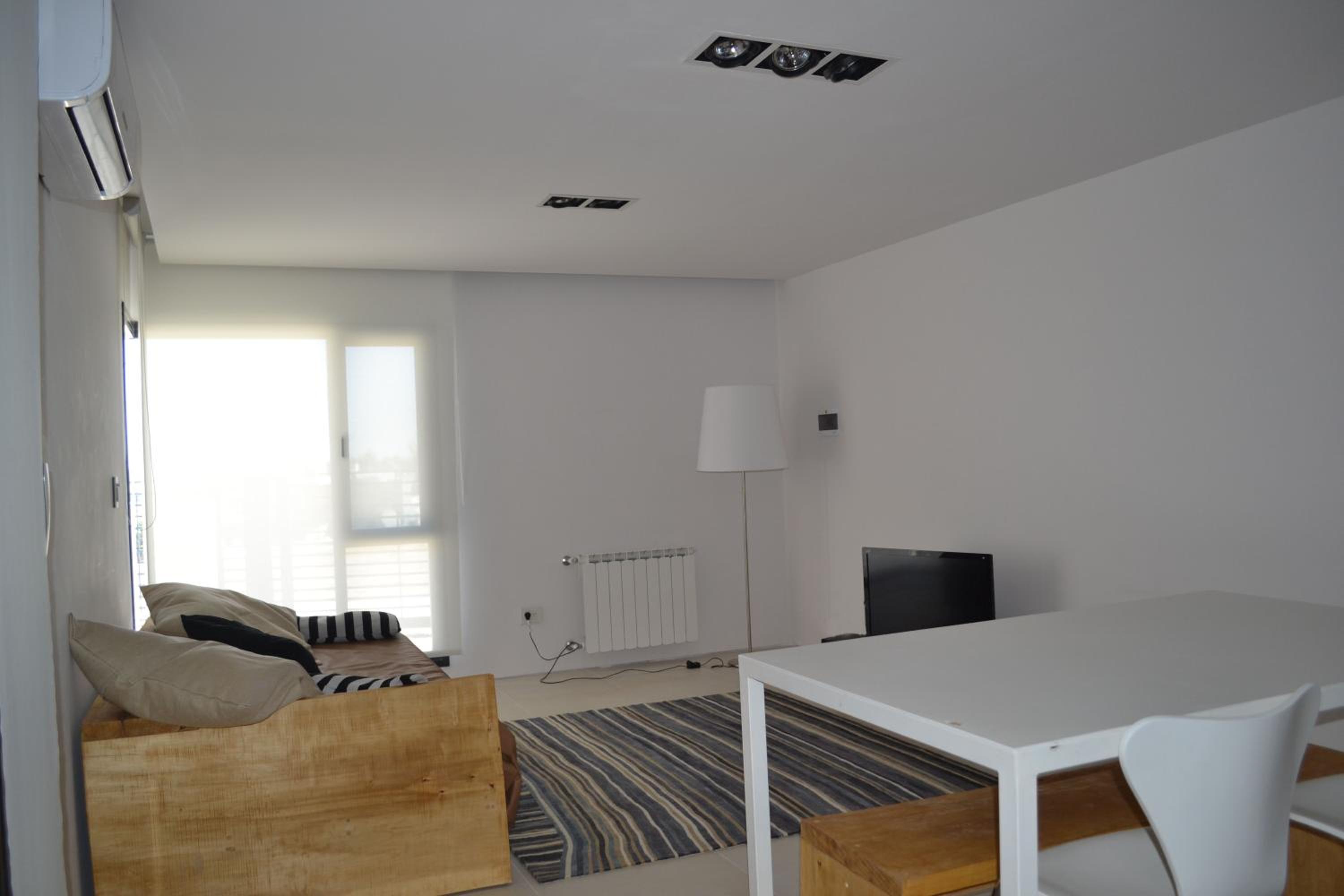 One-Bedroom Apartment photo 3