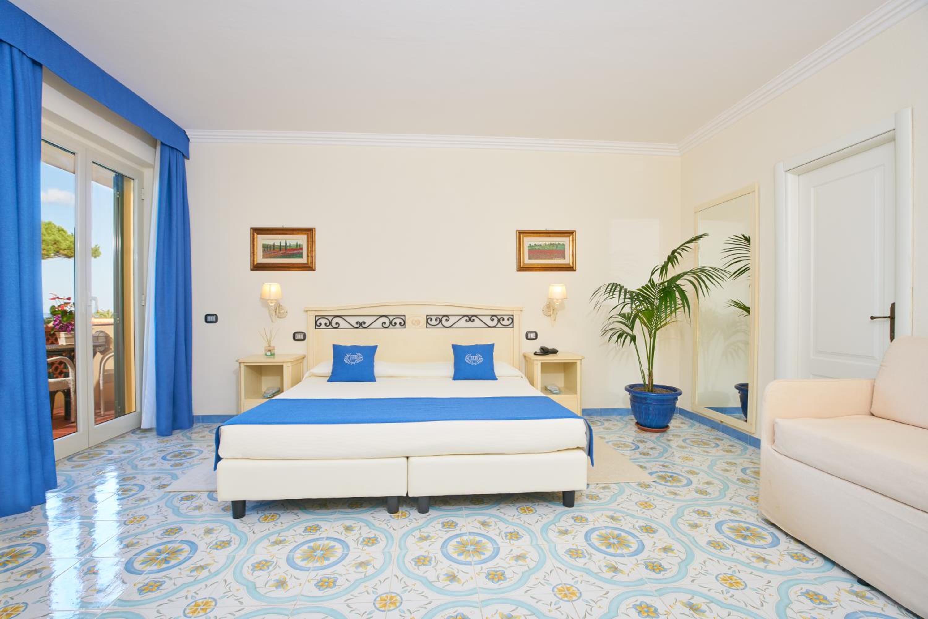 Triple Room with Sea View photo 1