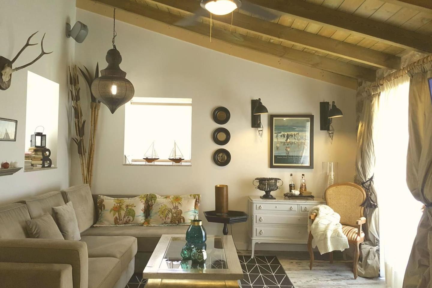 Casa de tres habitaciones