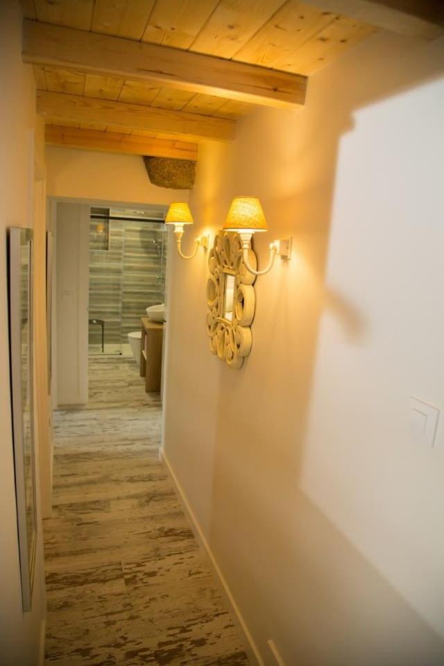 Three-Bedroom House photo 3