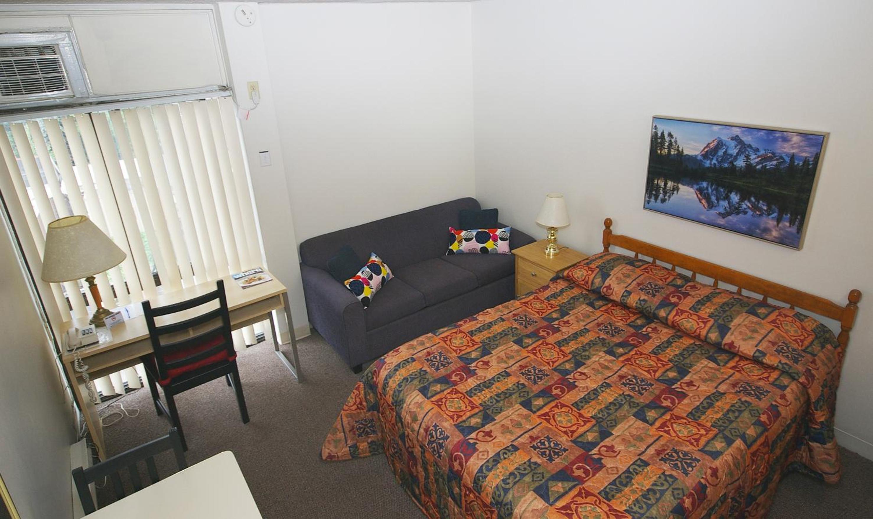 Queen Room