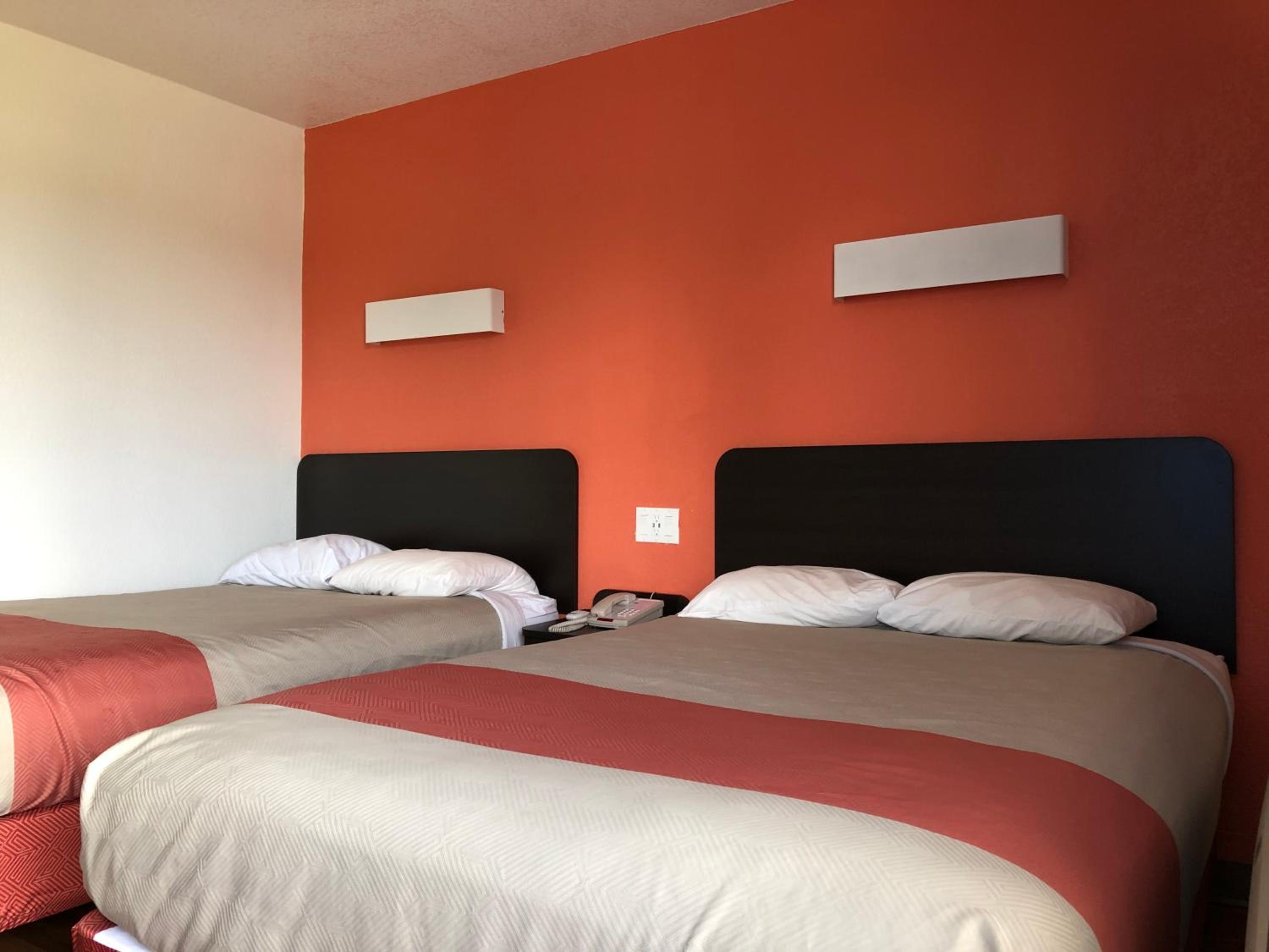 Deluxe Quadruple Room - Non-Smoking - Photo 5