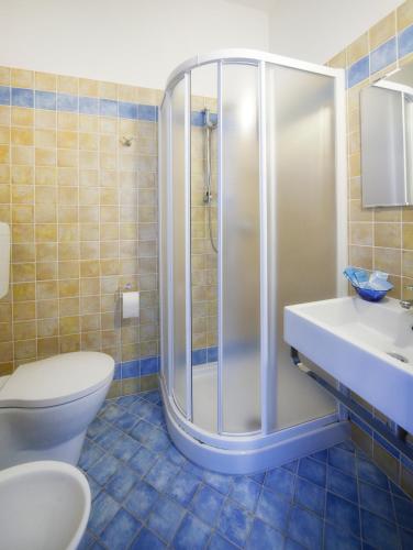 Triple Room with Balcony photo 3